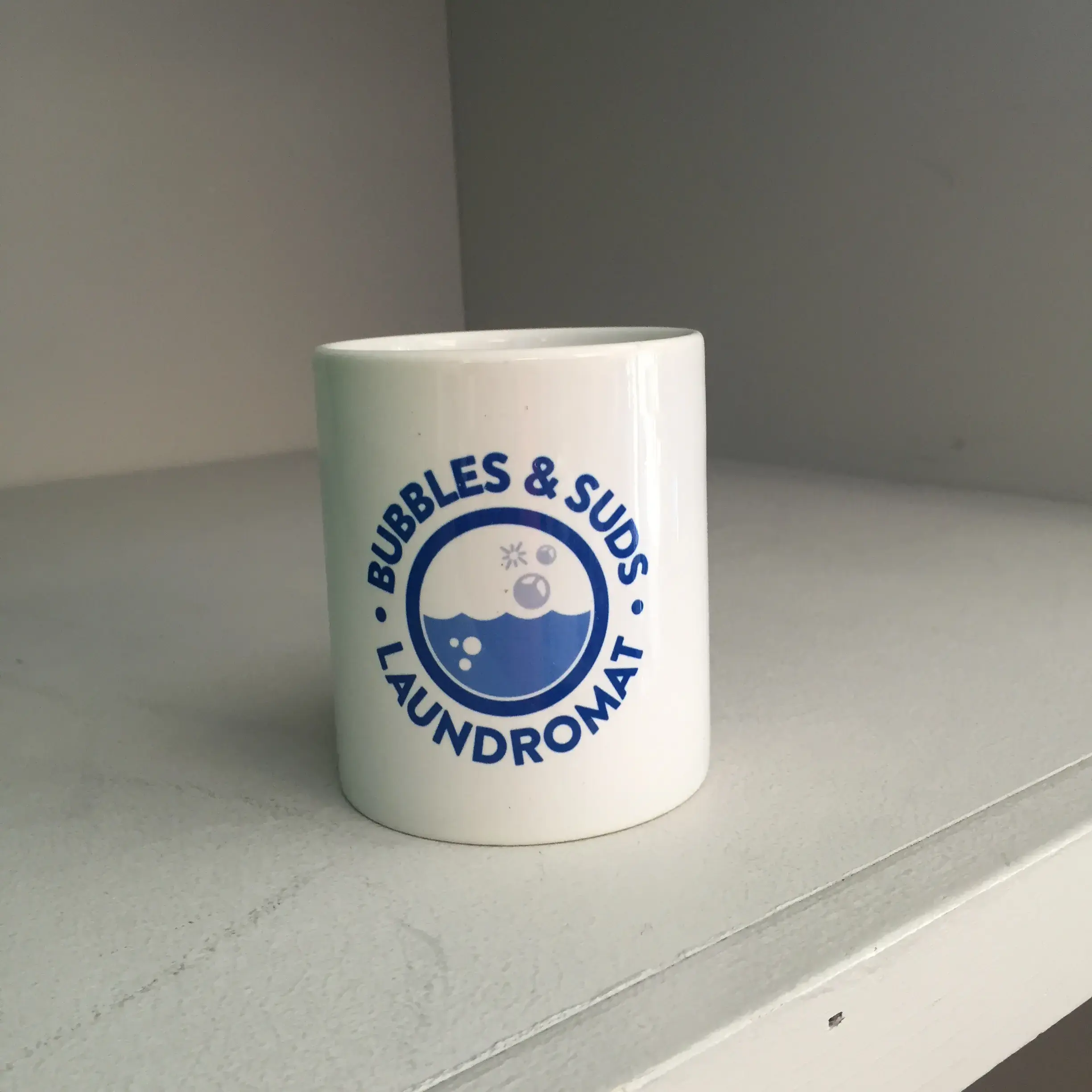 Bubbles & Suds Laundromat - Image 12