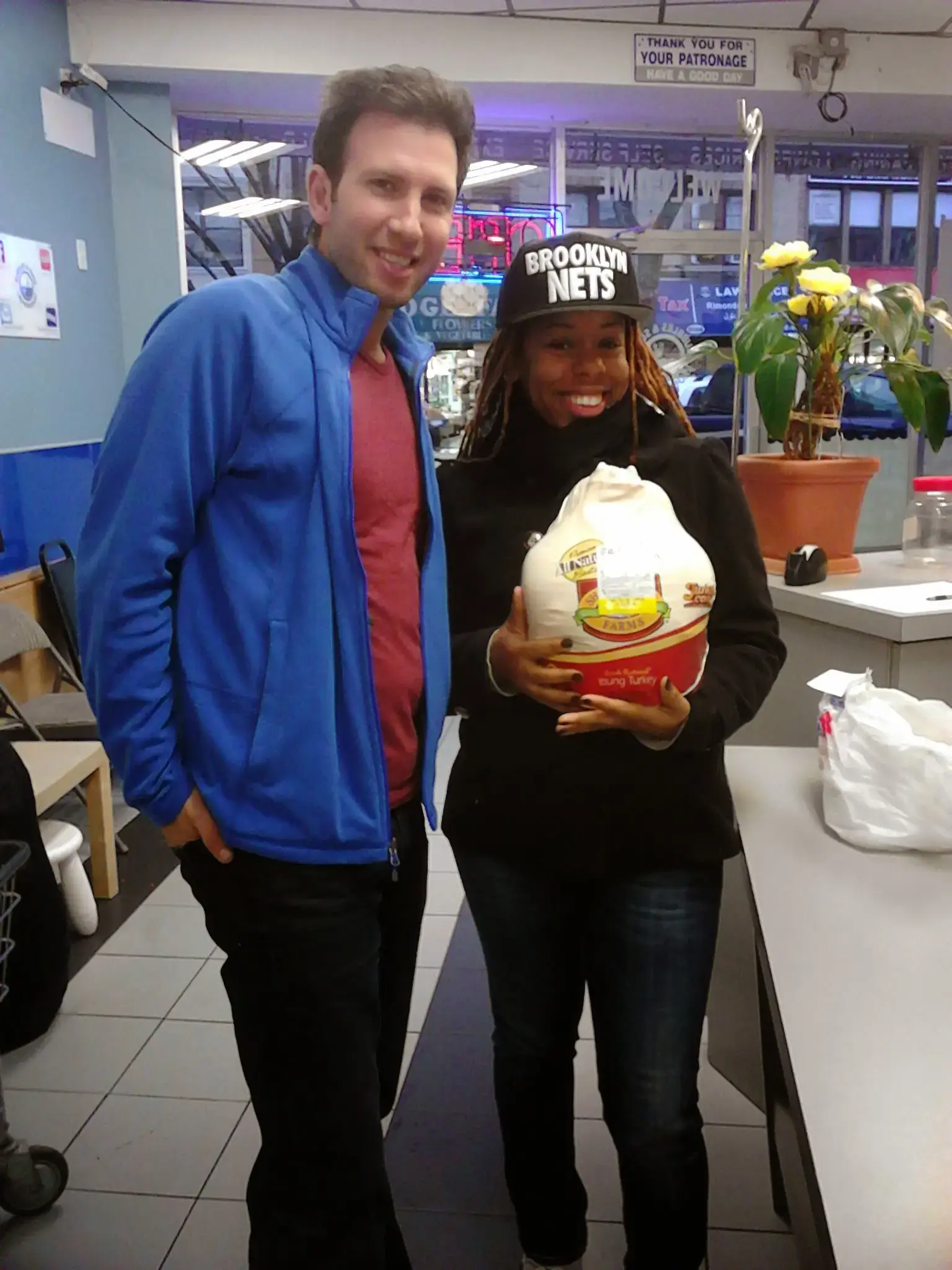 Bubbles & Suds Laundromat thumbnail 13