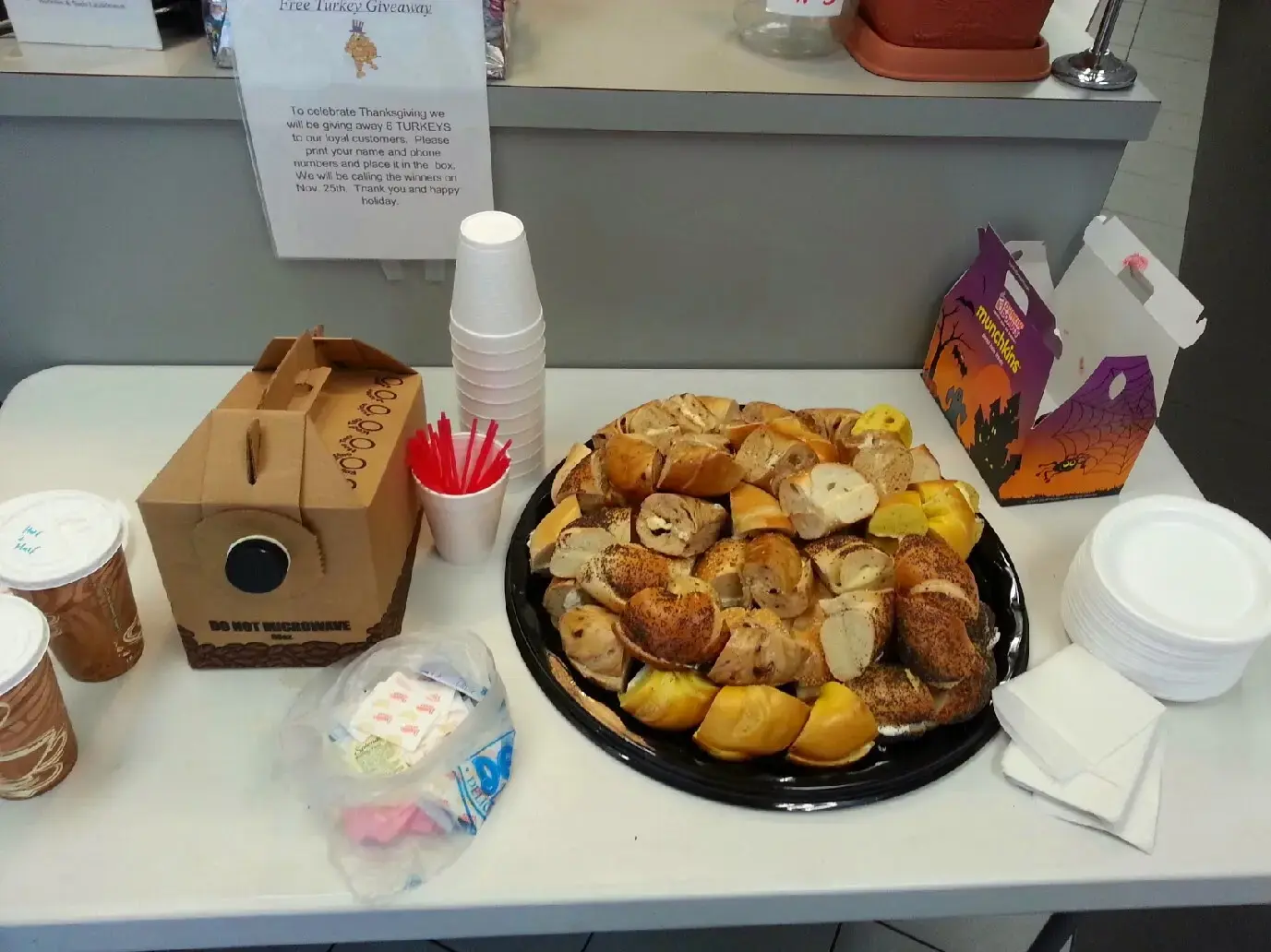 Bubbles & Suds Laundromat - Image 16