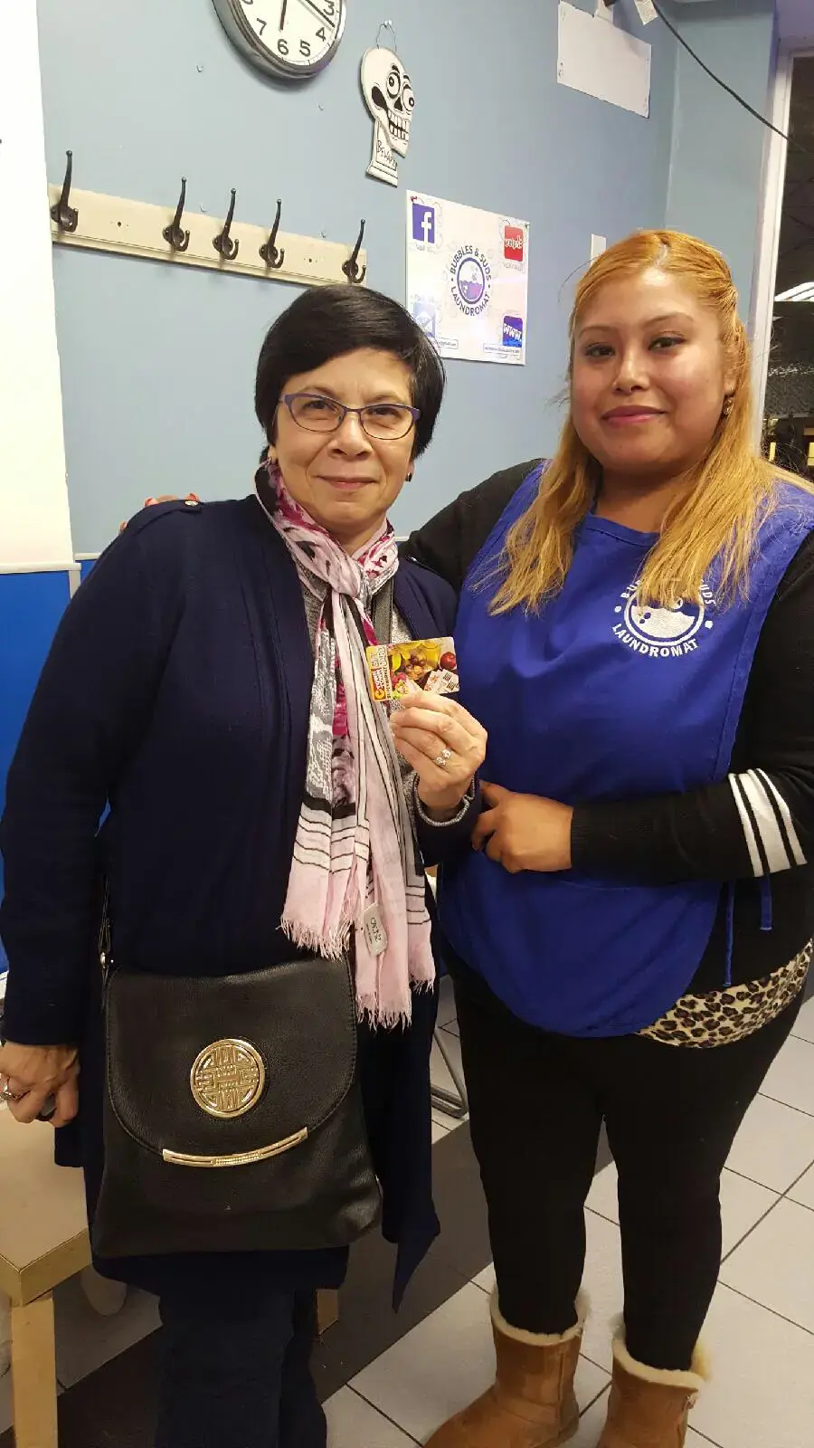 Bubbles & Suds Laundromat - Image 12