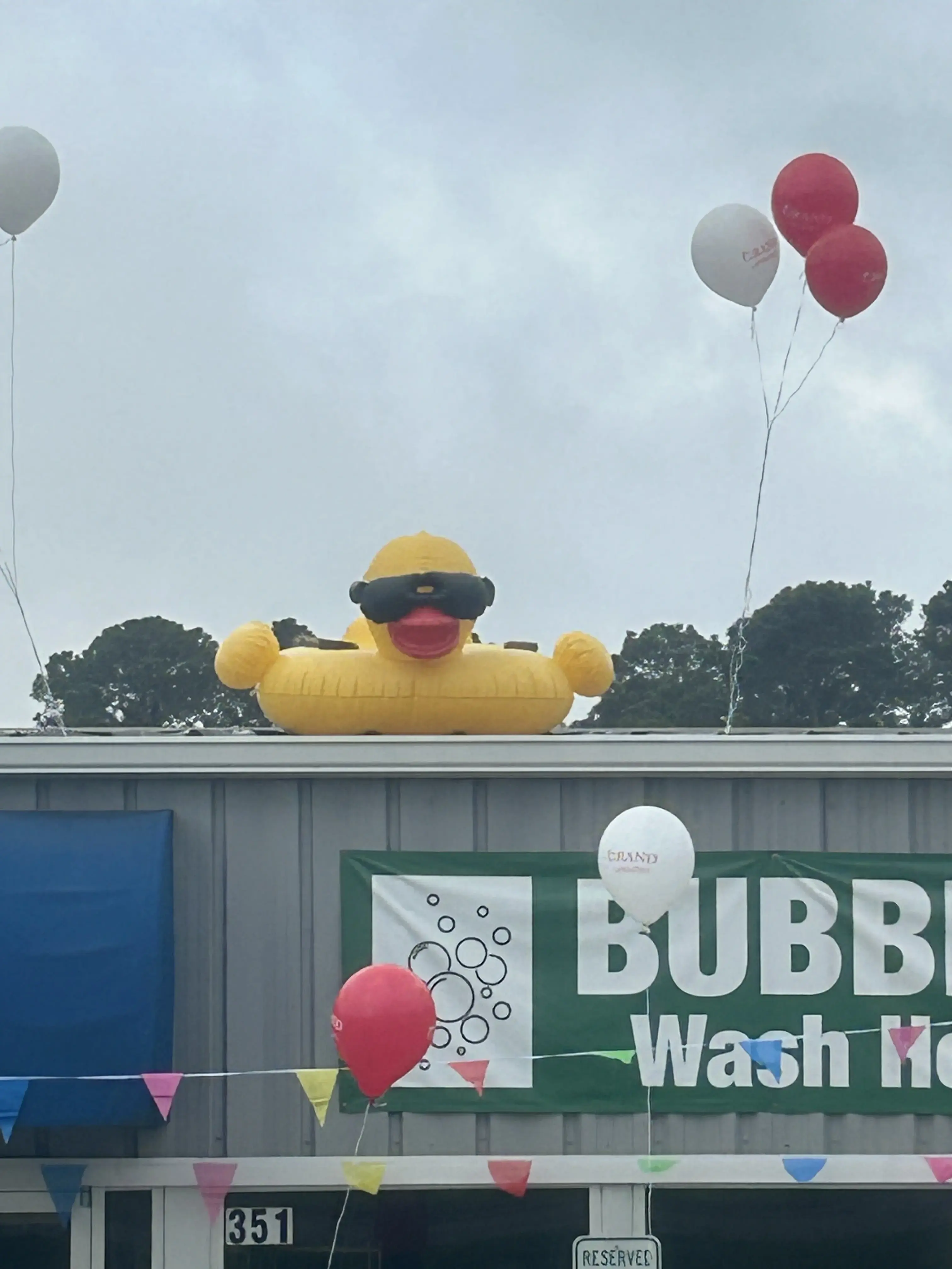 Bubbles Wash House 1 thumbnail 8