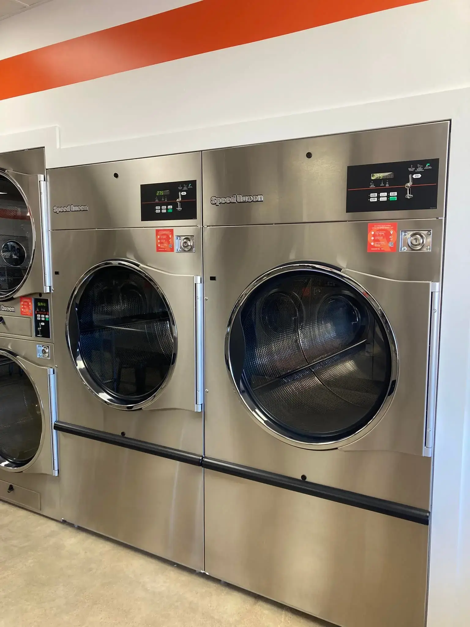 Bubbles Wash House - Image 11