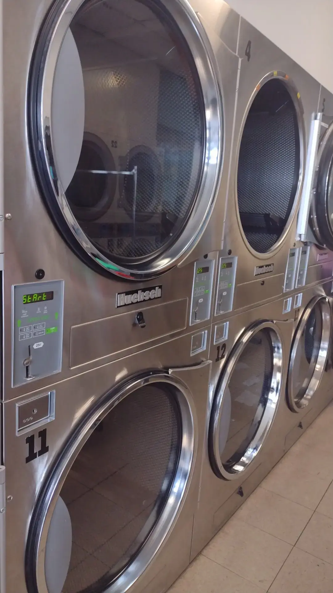 Bubbly Bubbles Laundry and Dry Cleaning thumbnail 6