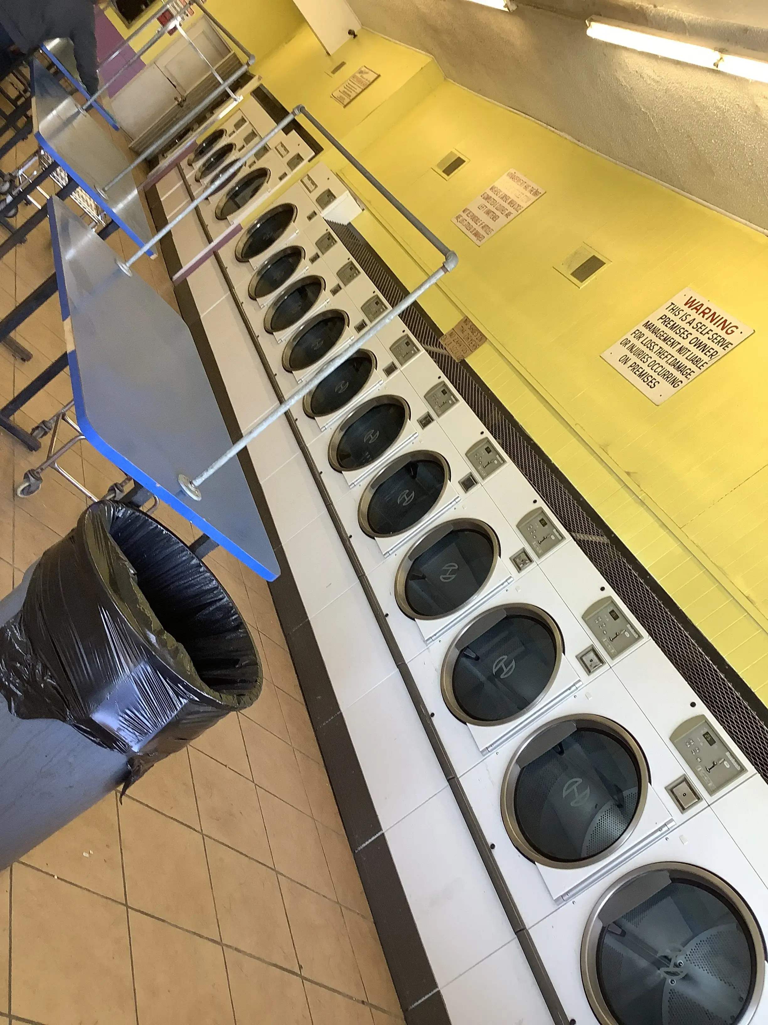 Buck's Kwik-Kleen Laundromat - Image 10