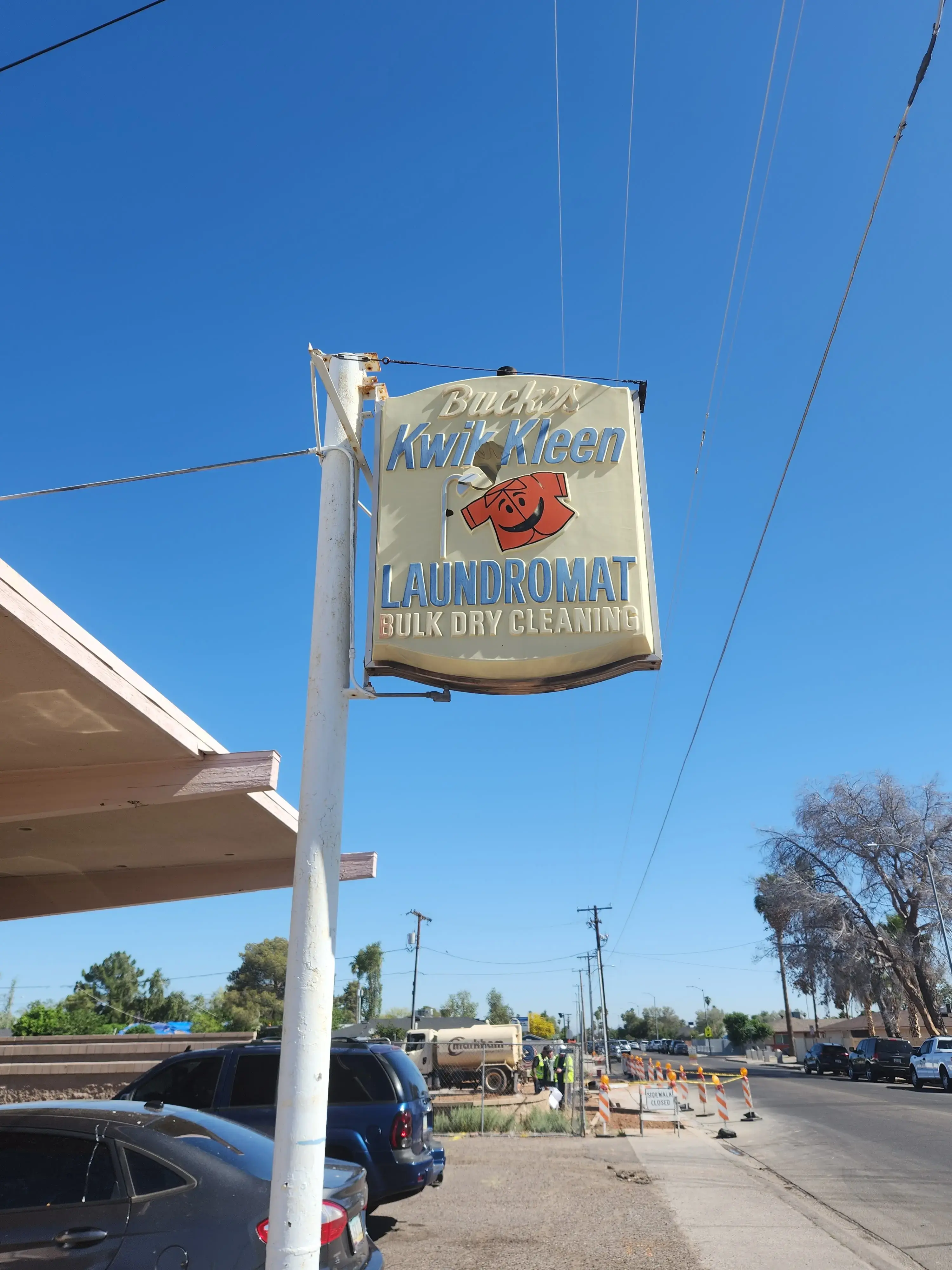 Buck's Kwik-Kleen Laundromat - Image 11