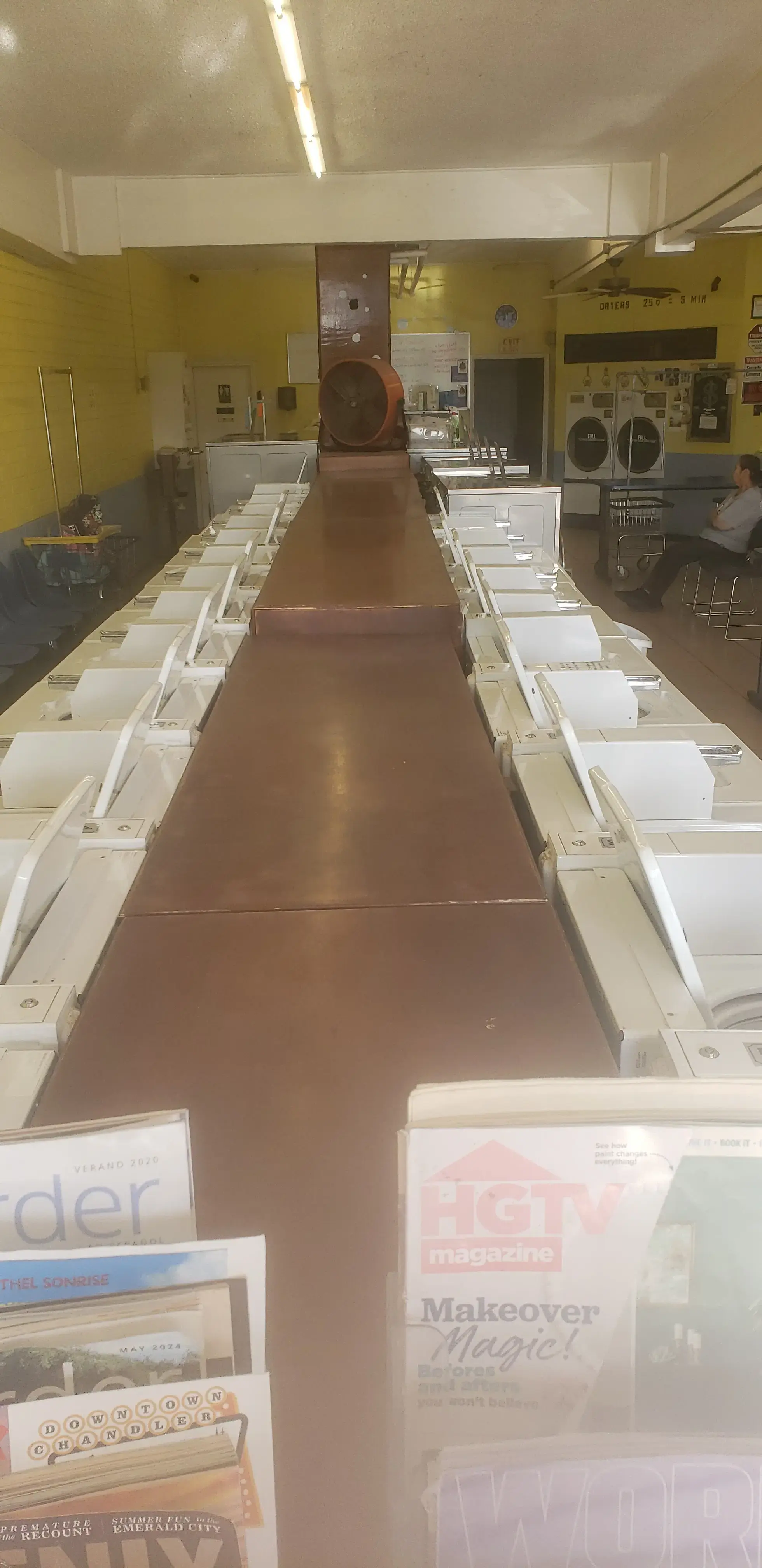 Buck's Kwik-Kleen Laundromat - Image 15