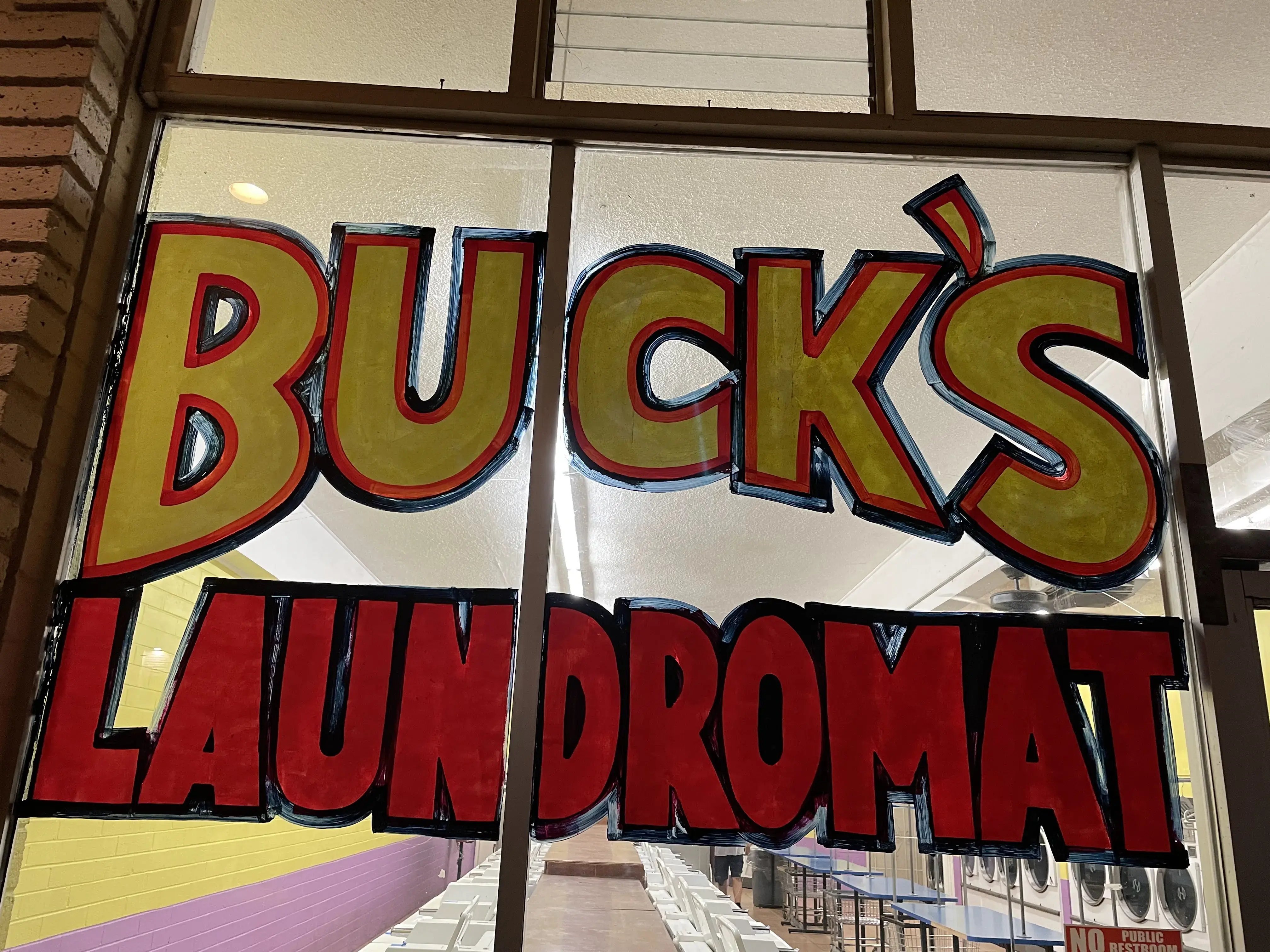 Buck's Kwik-Kleen Laundromat - Image 18