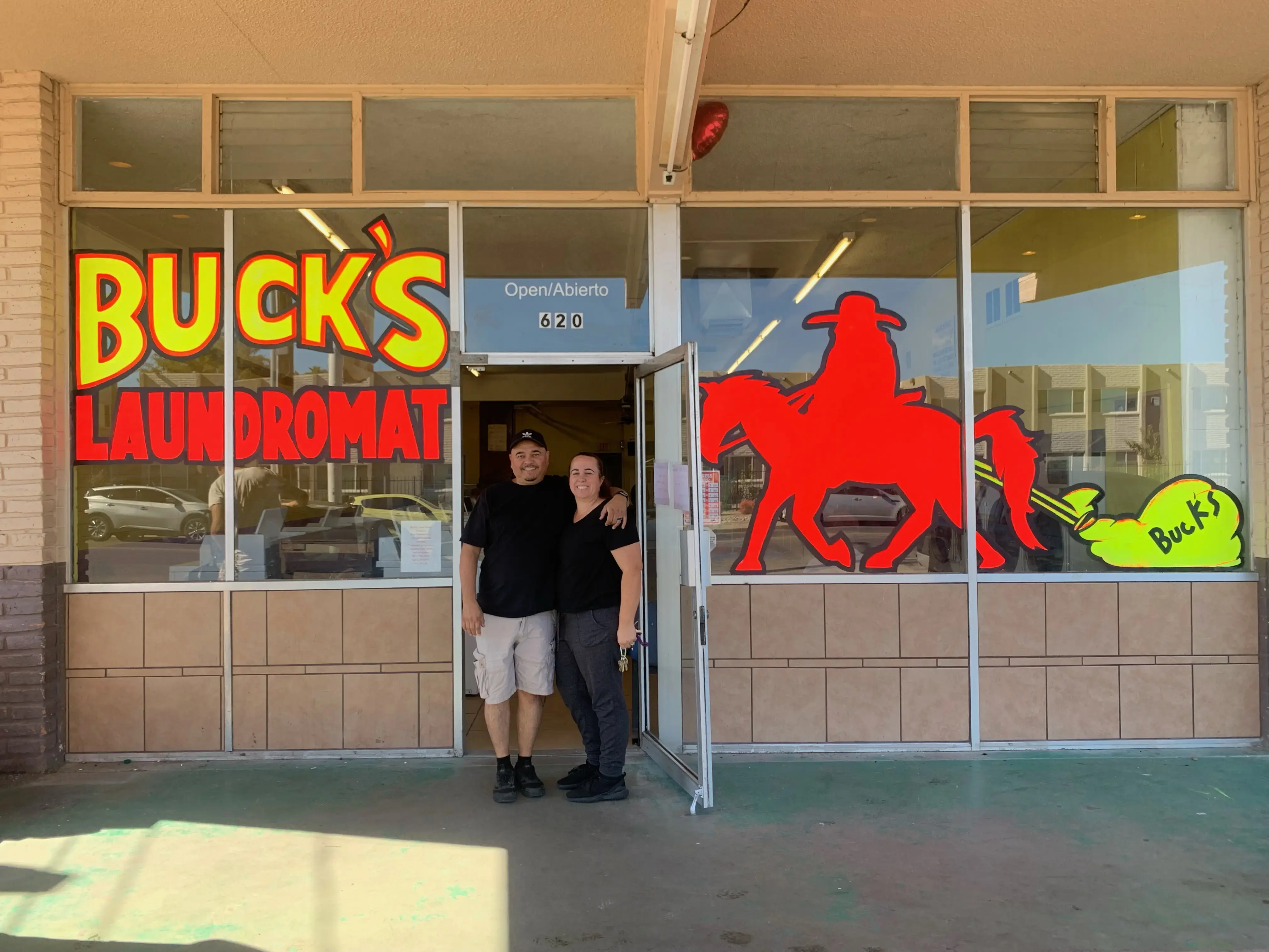 Buck's Kwik-Kleen Laundromat - Image 4