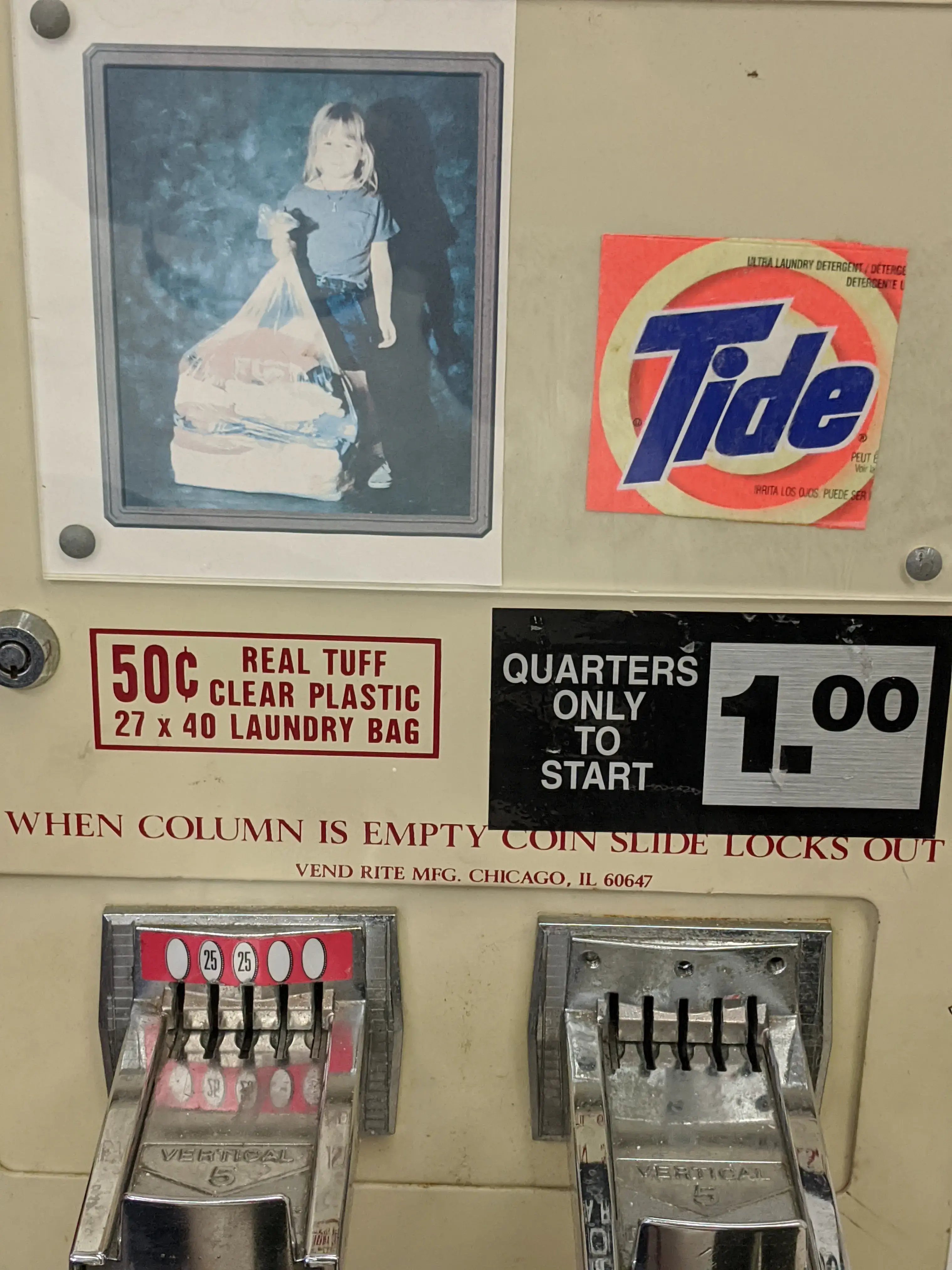 Bud’s Car Wash and Laundry thumbnail 13