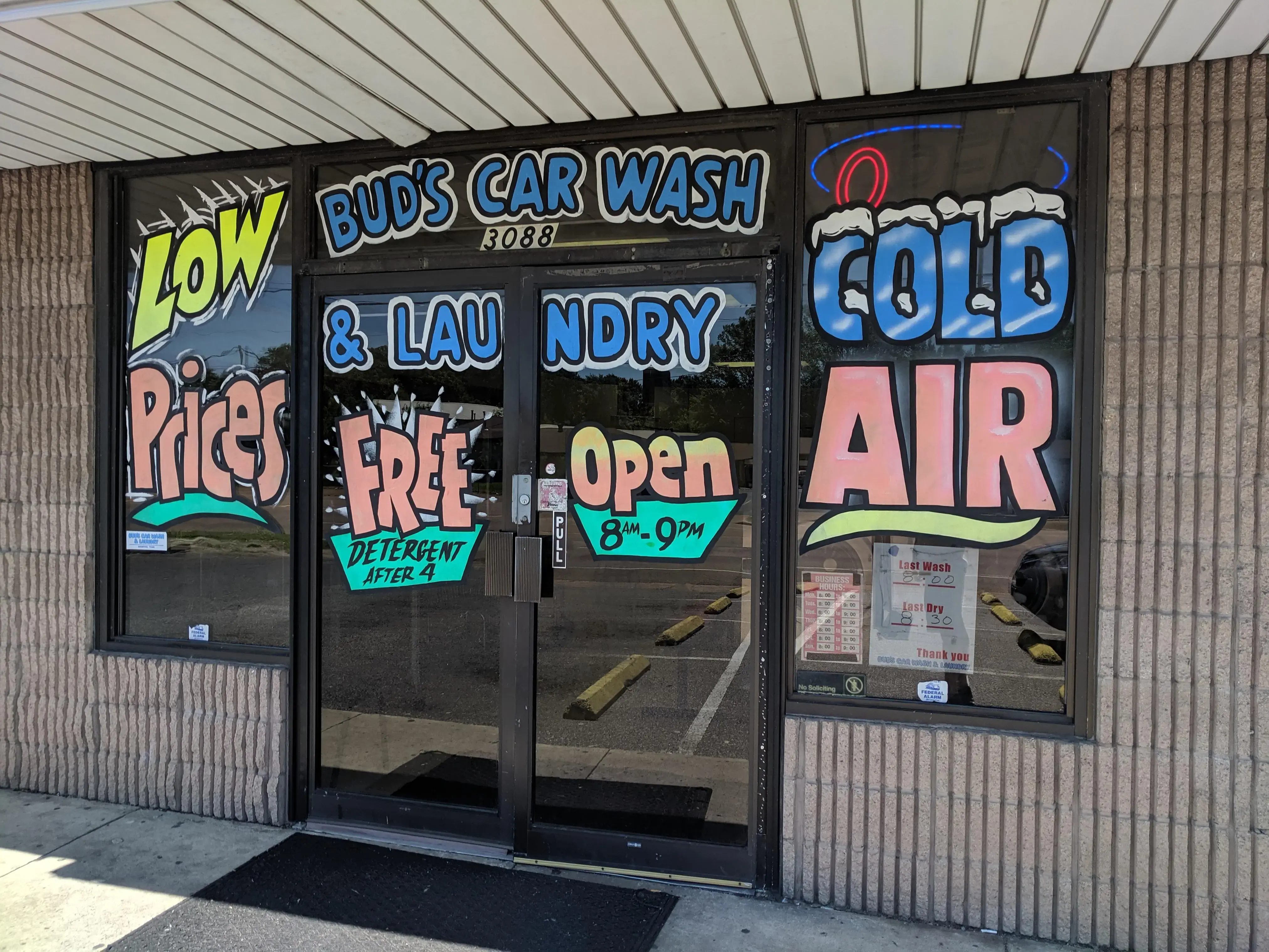 Bud’s Car Wash and Laundry - Image 19