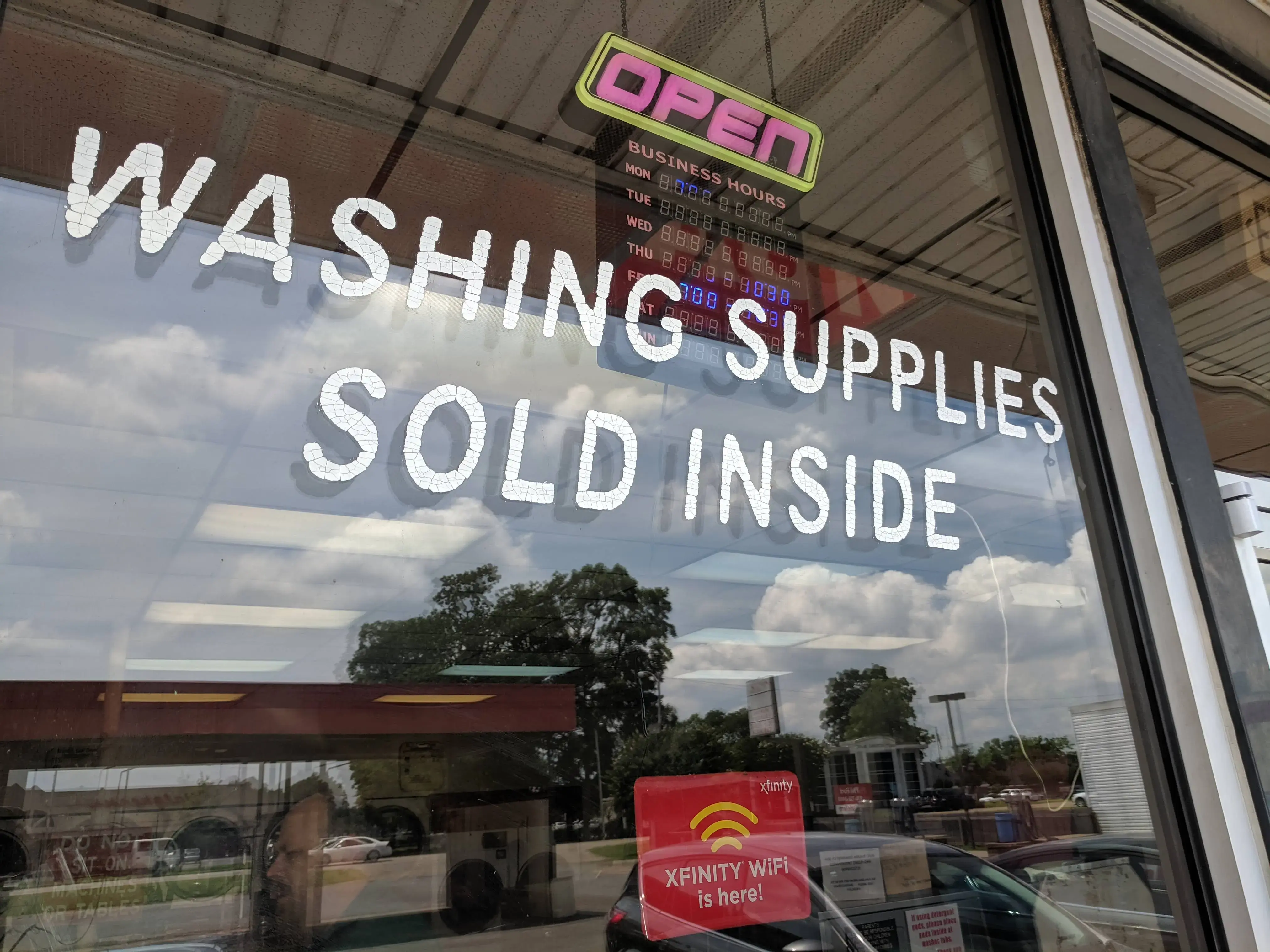 Bud's Car Wash and Laundry thumbnail 13