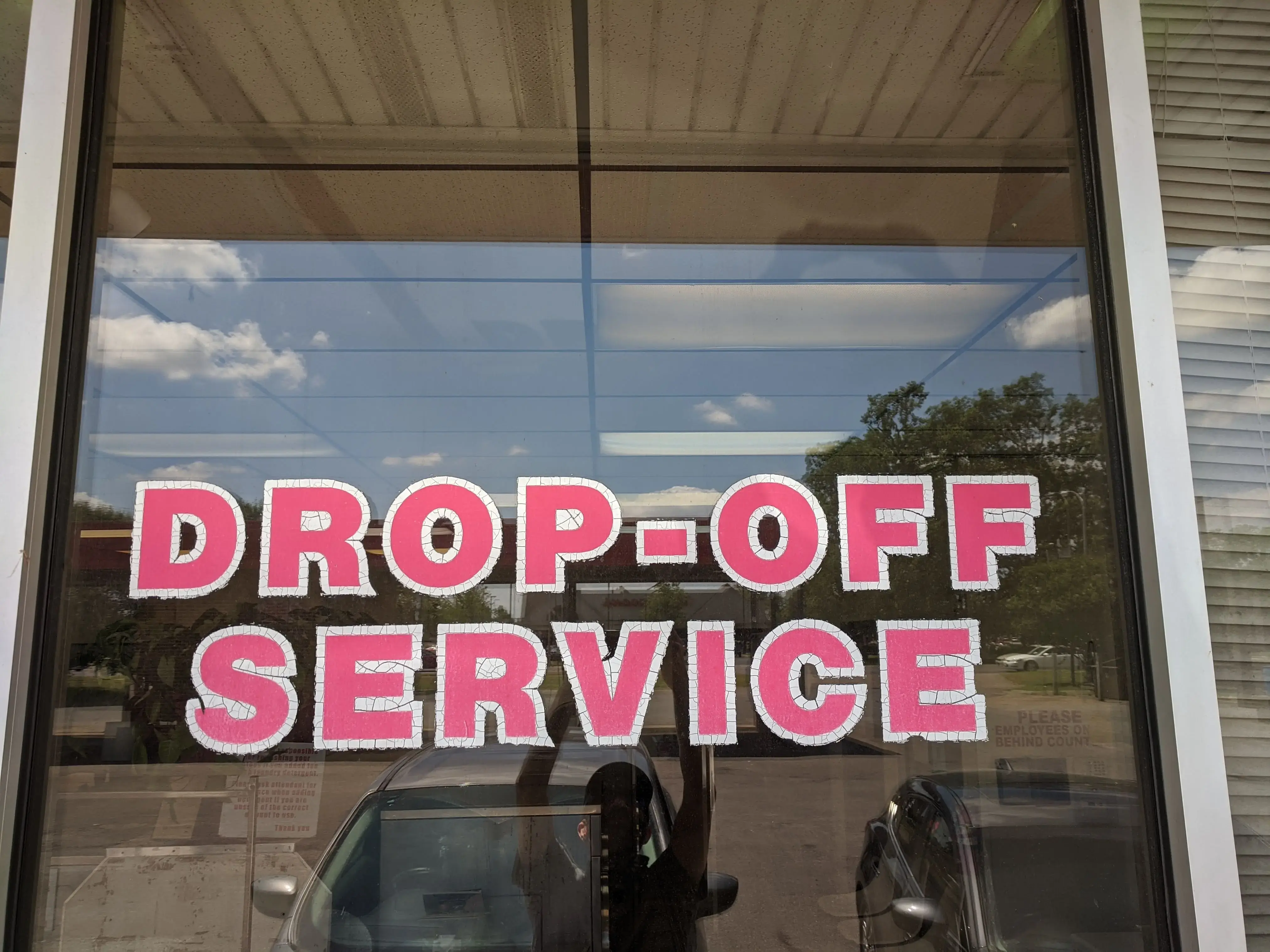 Bud's Car Wash and Laundry thumbnail 16
