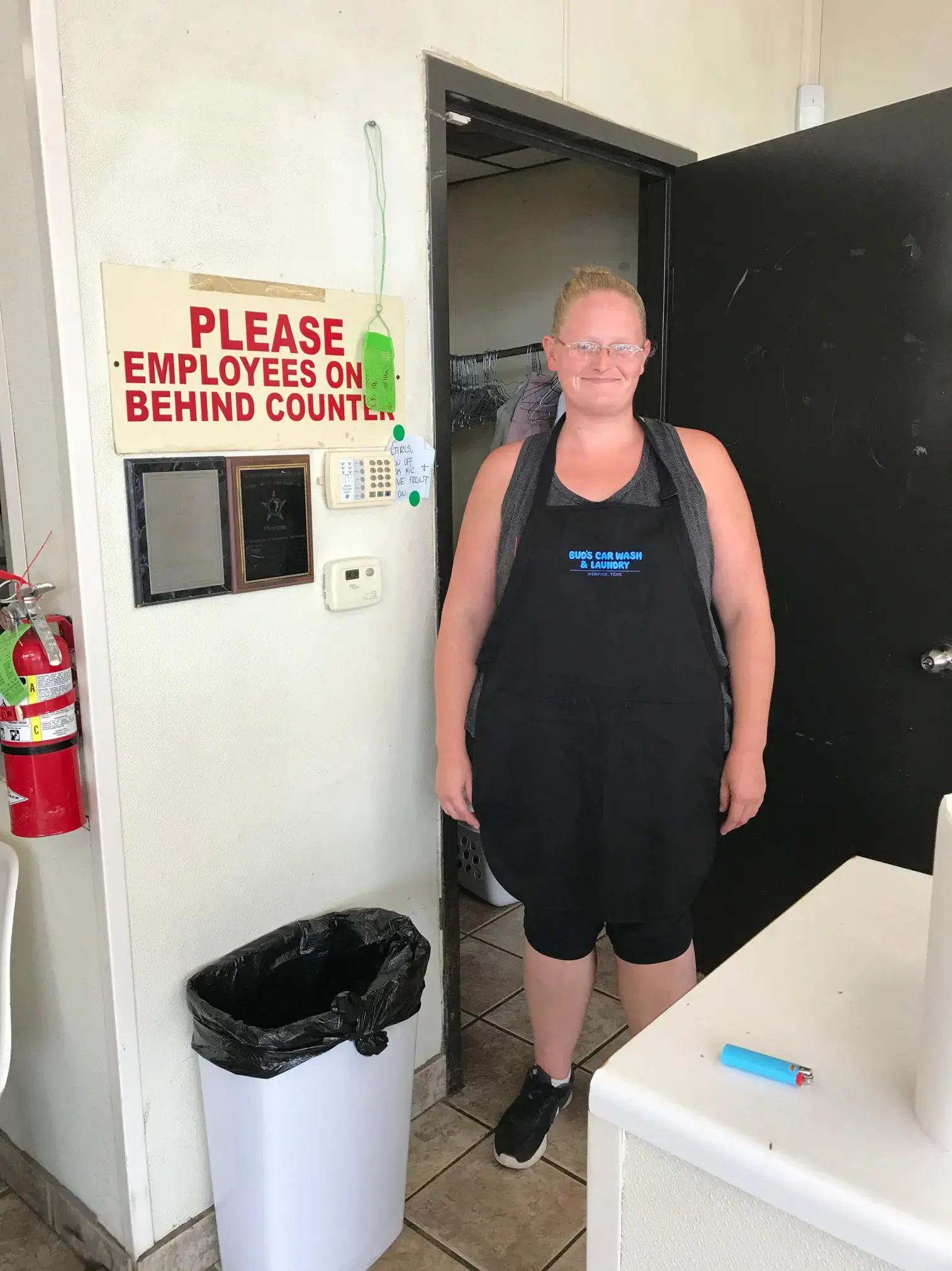Bud's Car Wash and Laundry thumbnail 20