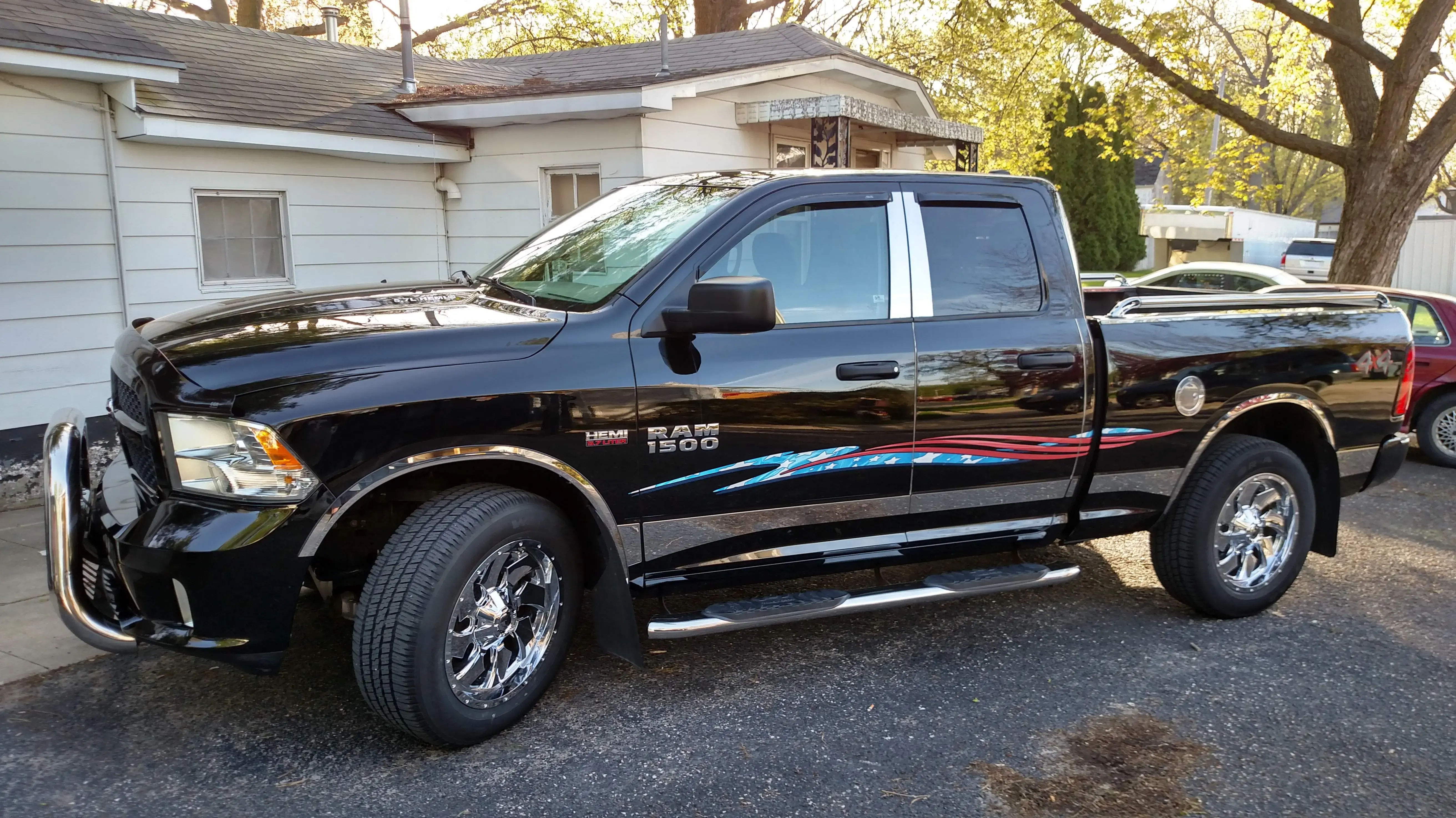 Bud's Corner Laundromat thumbnail 8