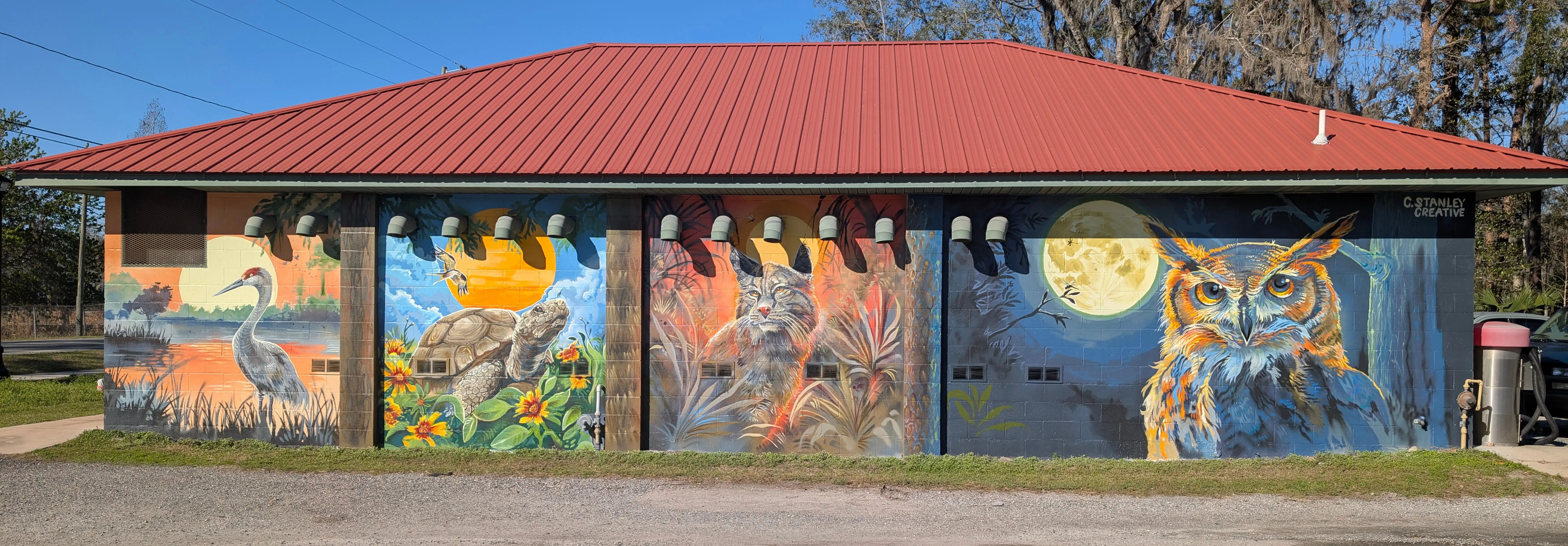 Bud's Suds Coin Laundry - Image 20