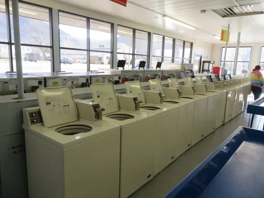 Buena Vista Coin Laundry - Image 4