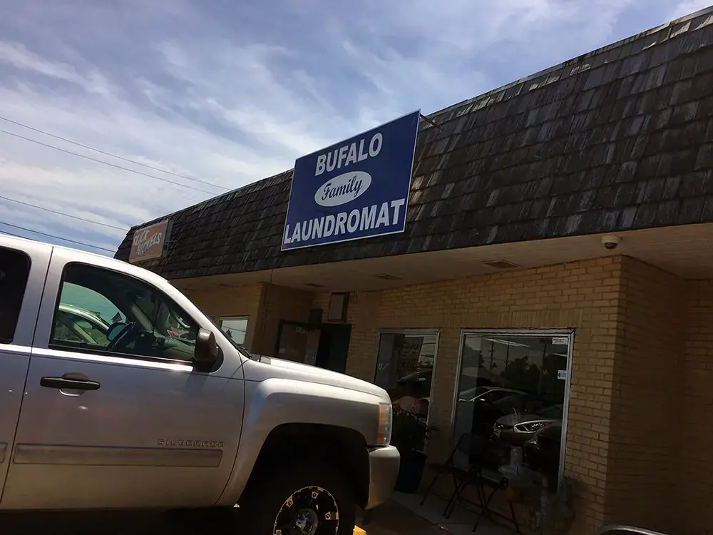 Bufalo Family Laundromat thumbnail 3