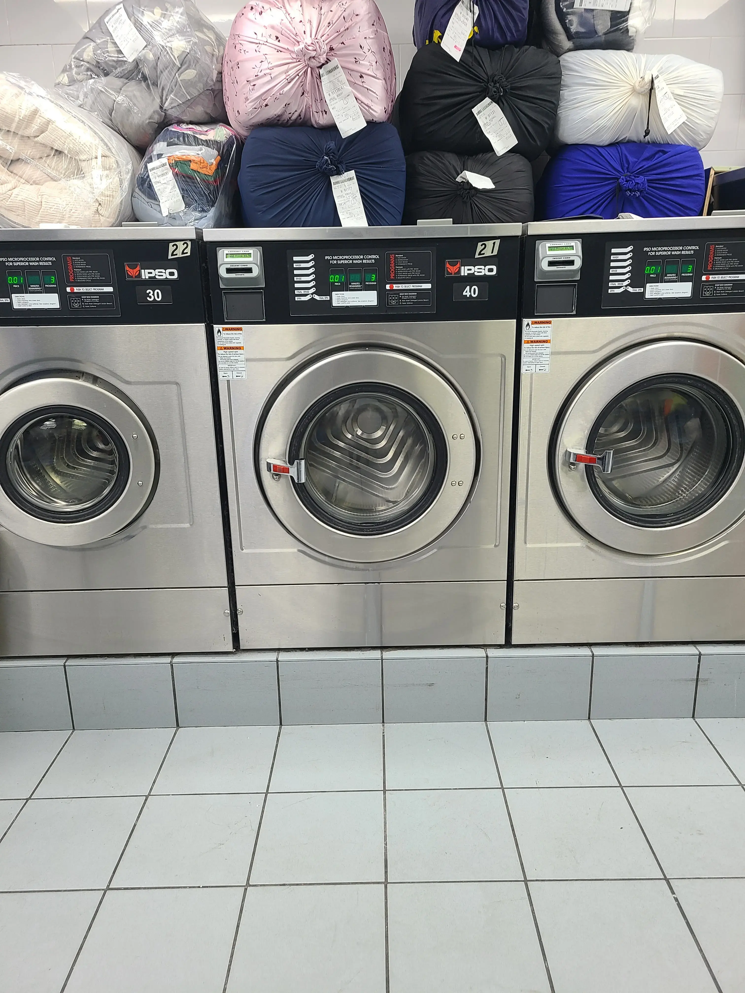 Buhre Laundromat thumbnail 11