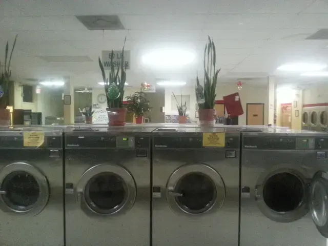 Bull City Suds Laundromat - Image 20