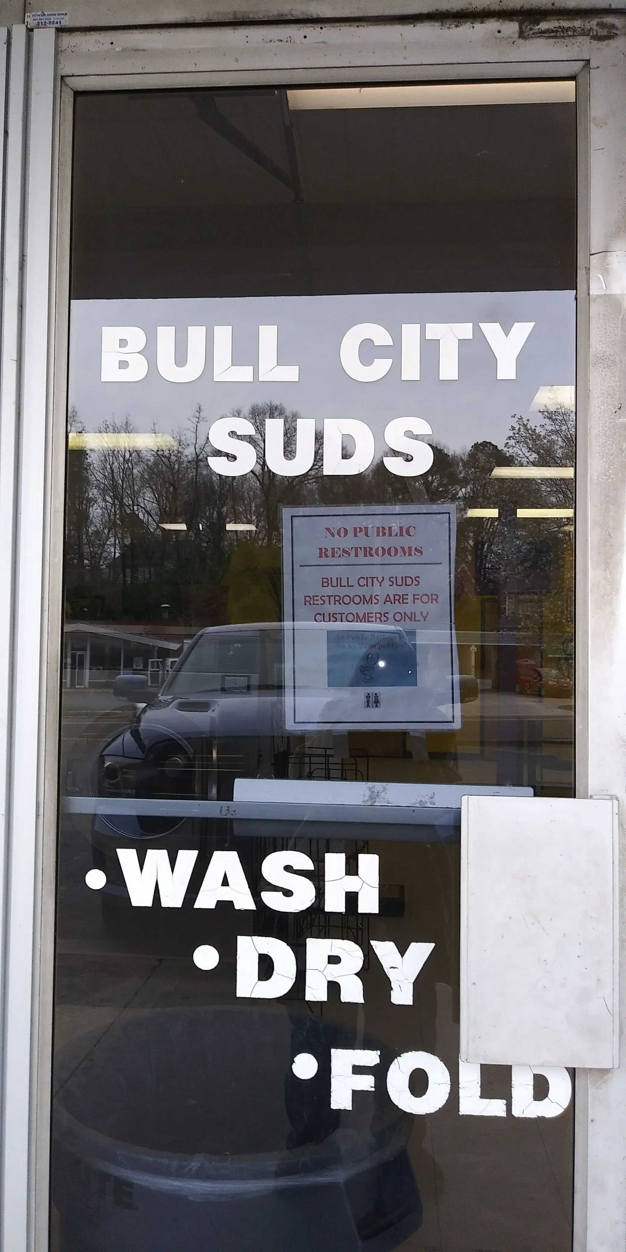 Bull City Suds Laundromat thumbnail 14