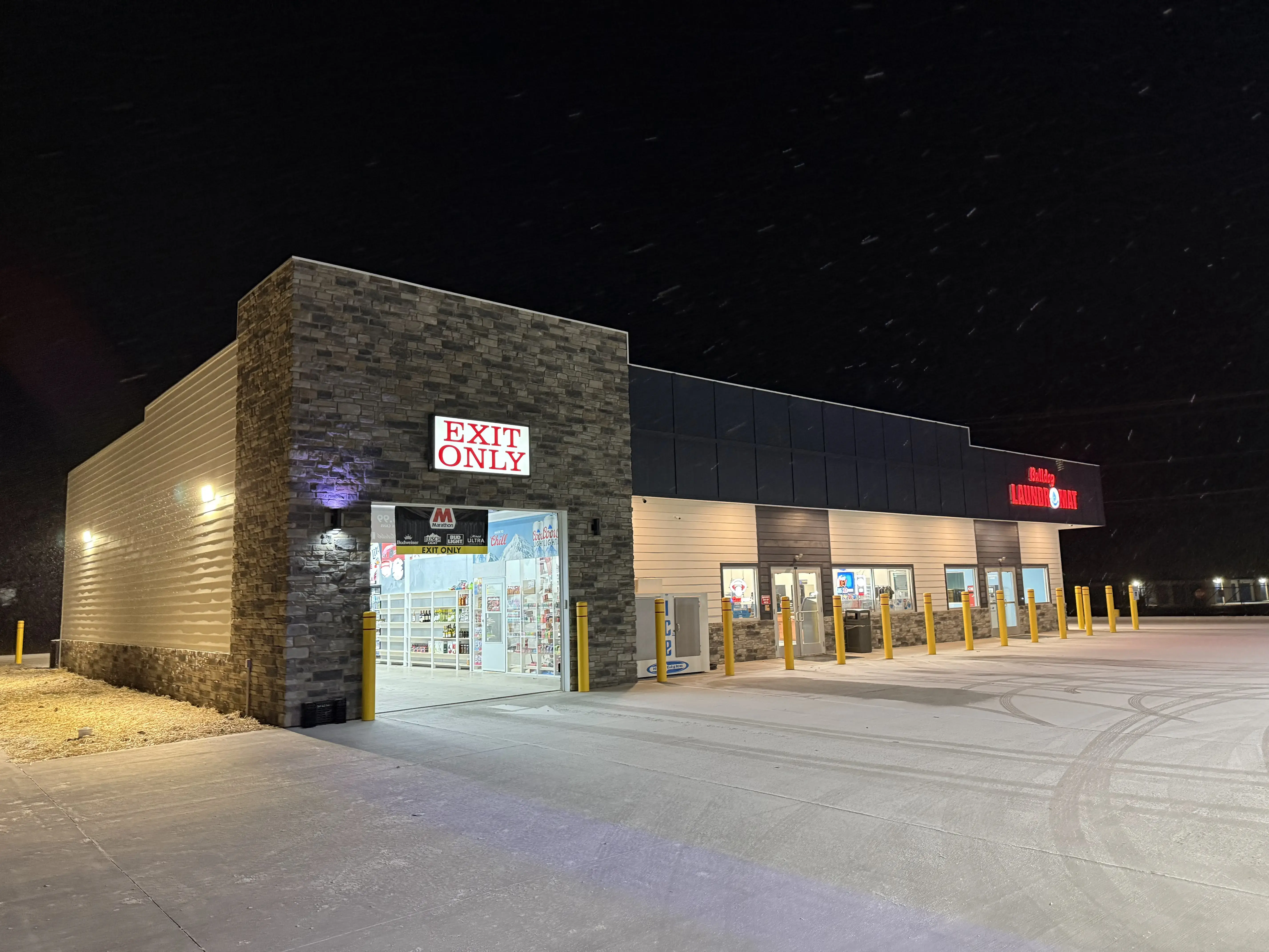 Bulldog Laundromat thumbnail 2