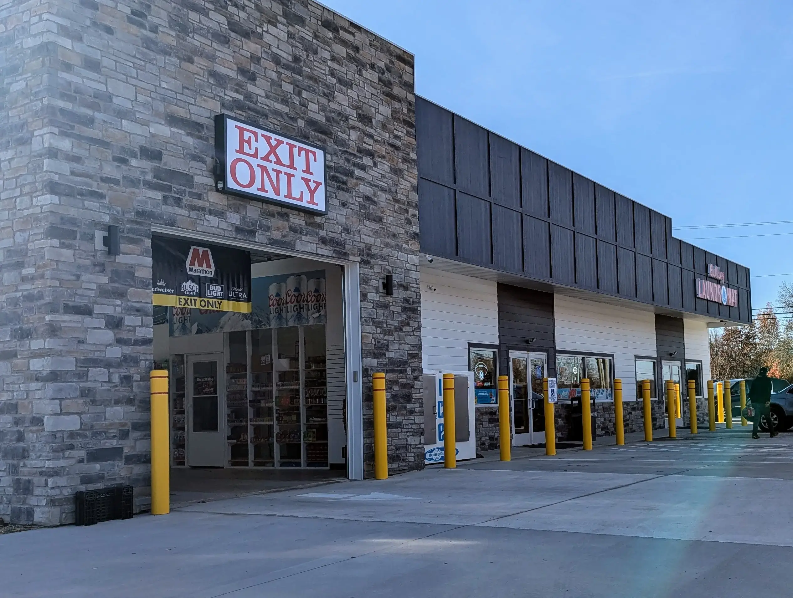 Bulldog Laundromat thumbnail 5