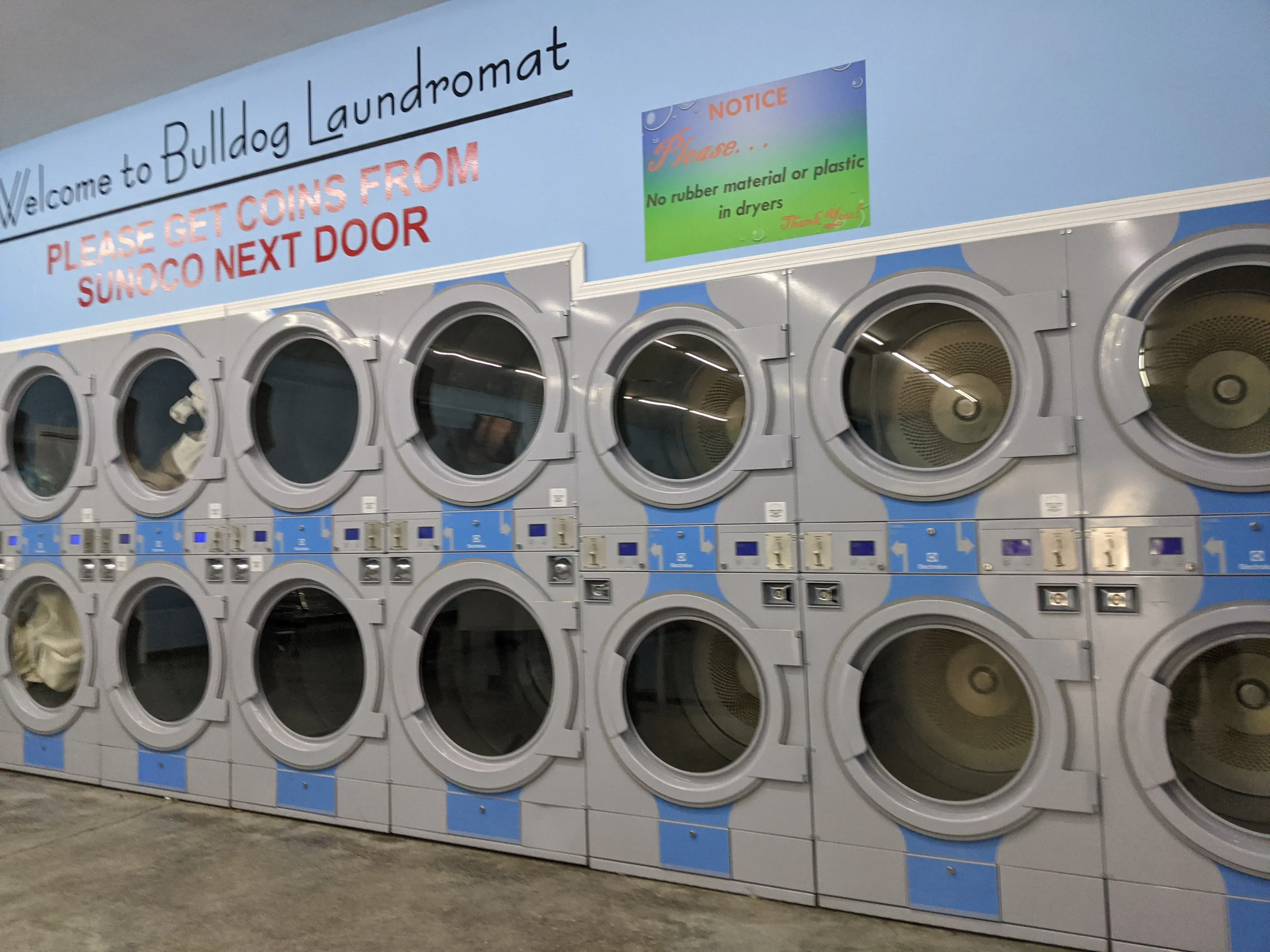 Bulldog Laundromat thumbnail 11