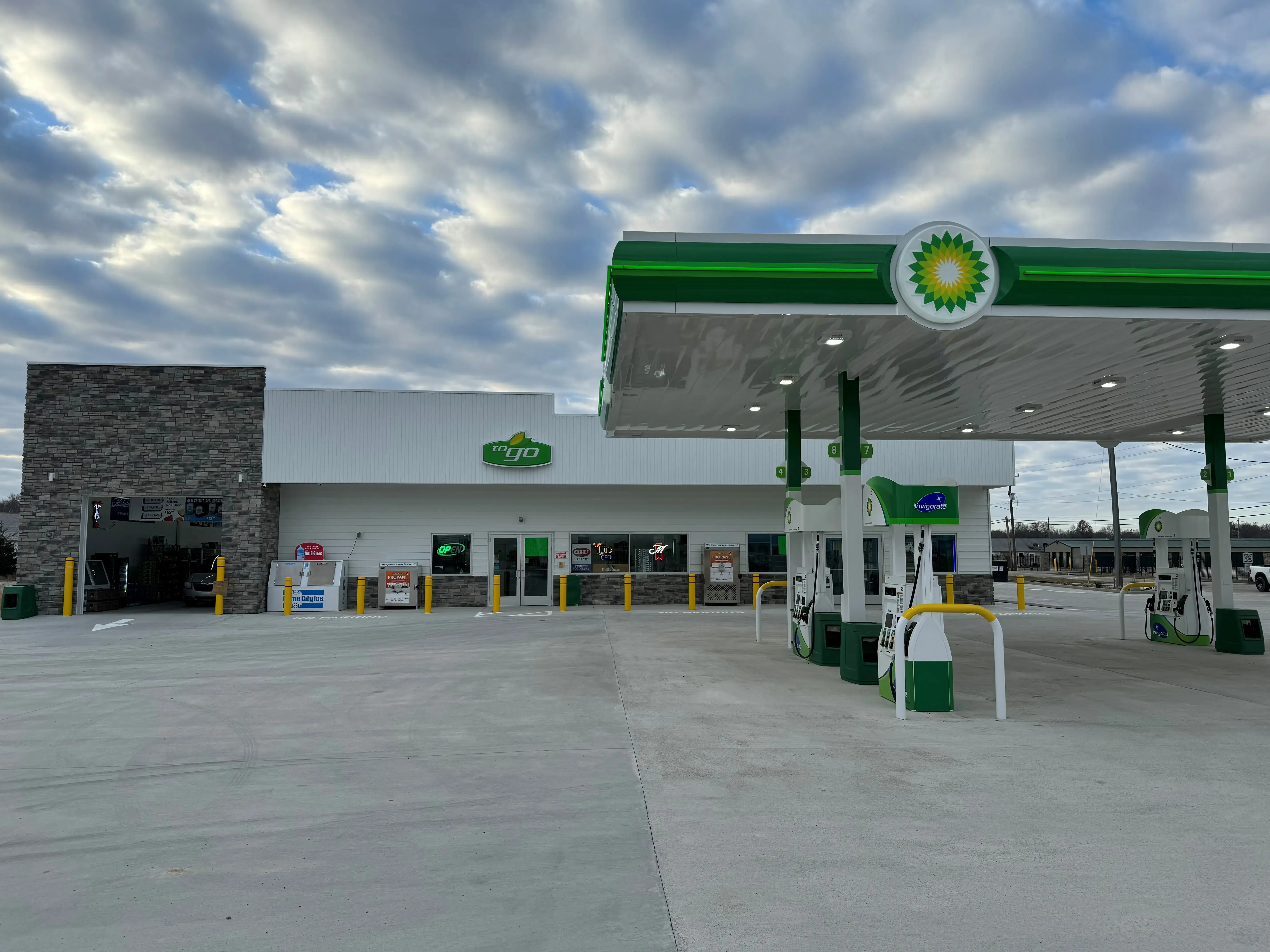 Bulldog Laundromat location