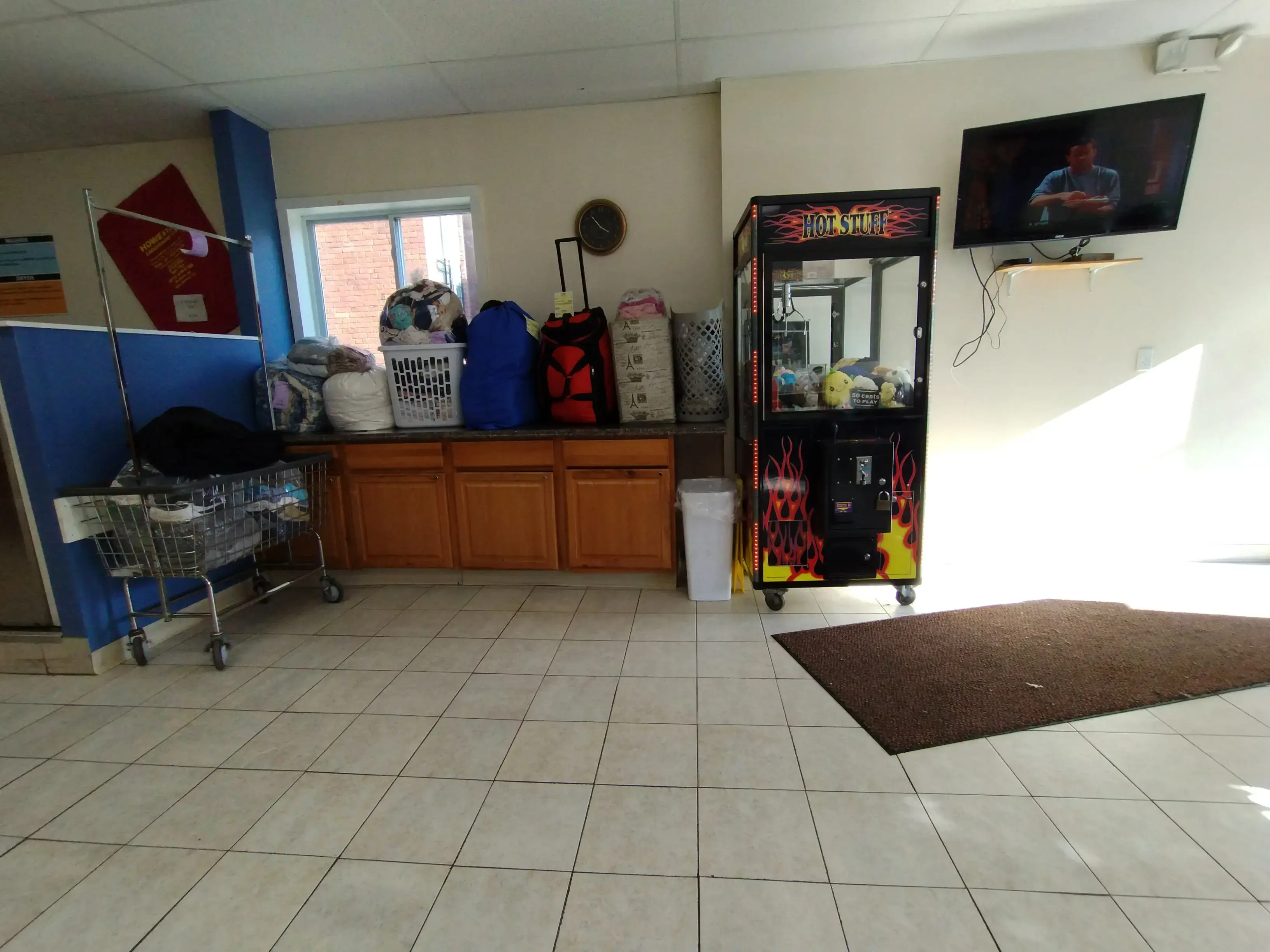 Bulldog Laundromat - Image 6