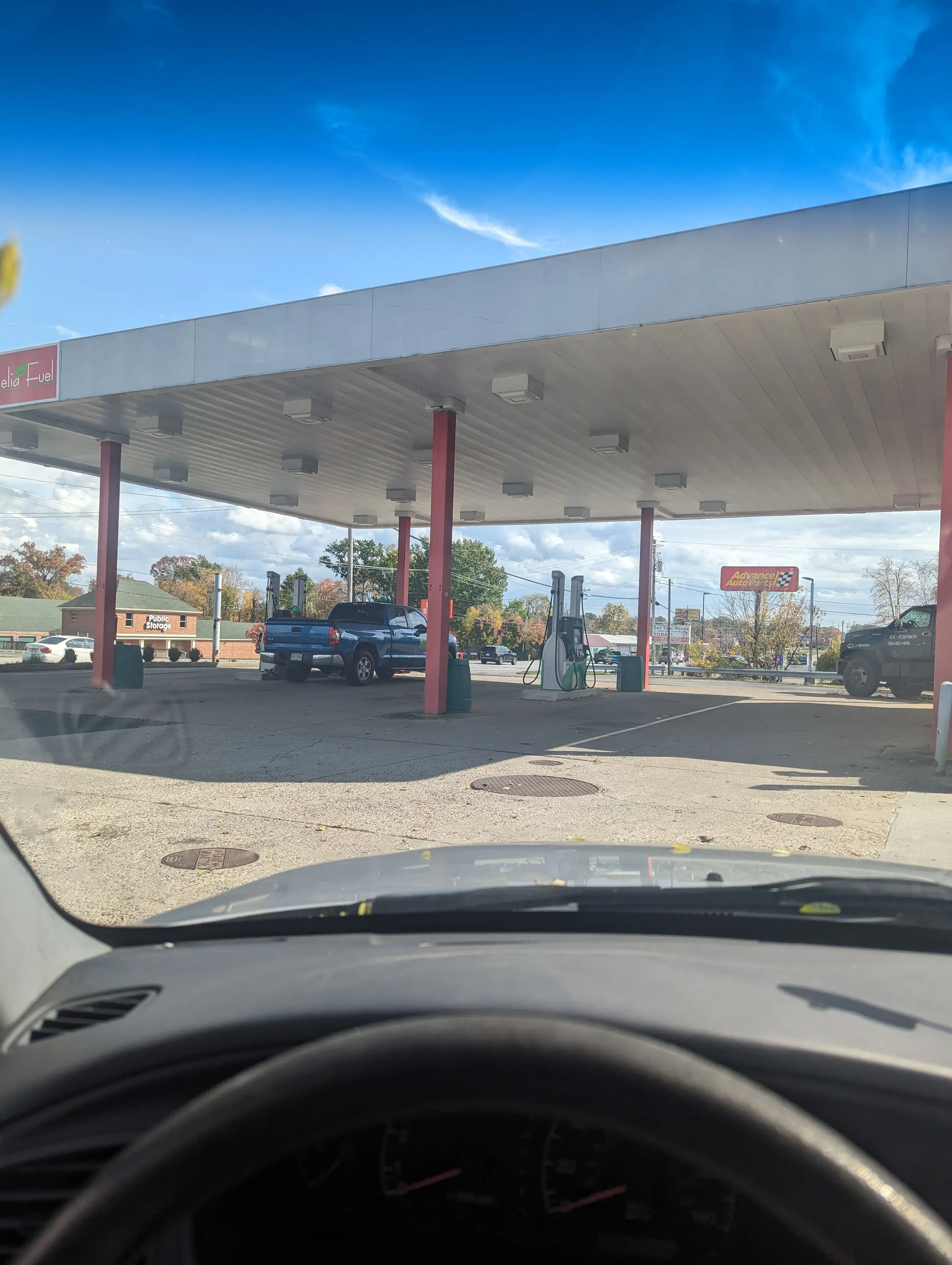 Bulldog Laundromat thumbnail 5