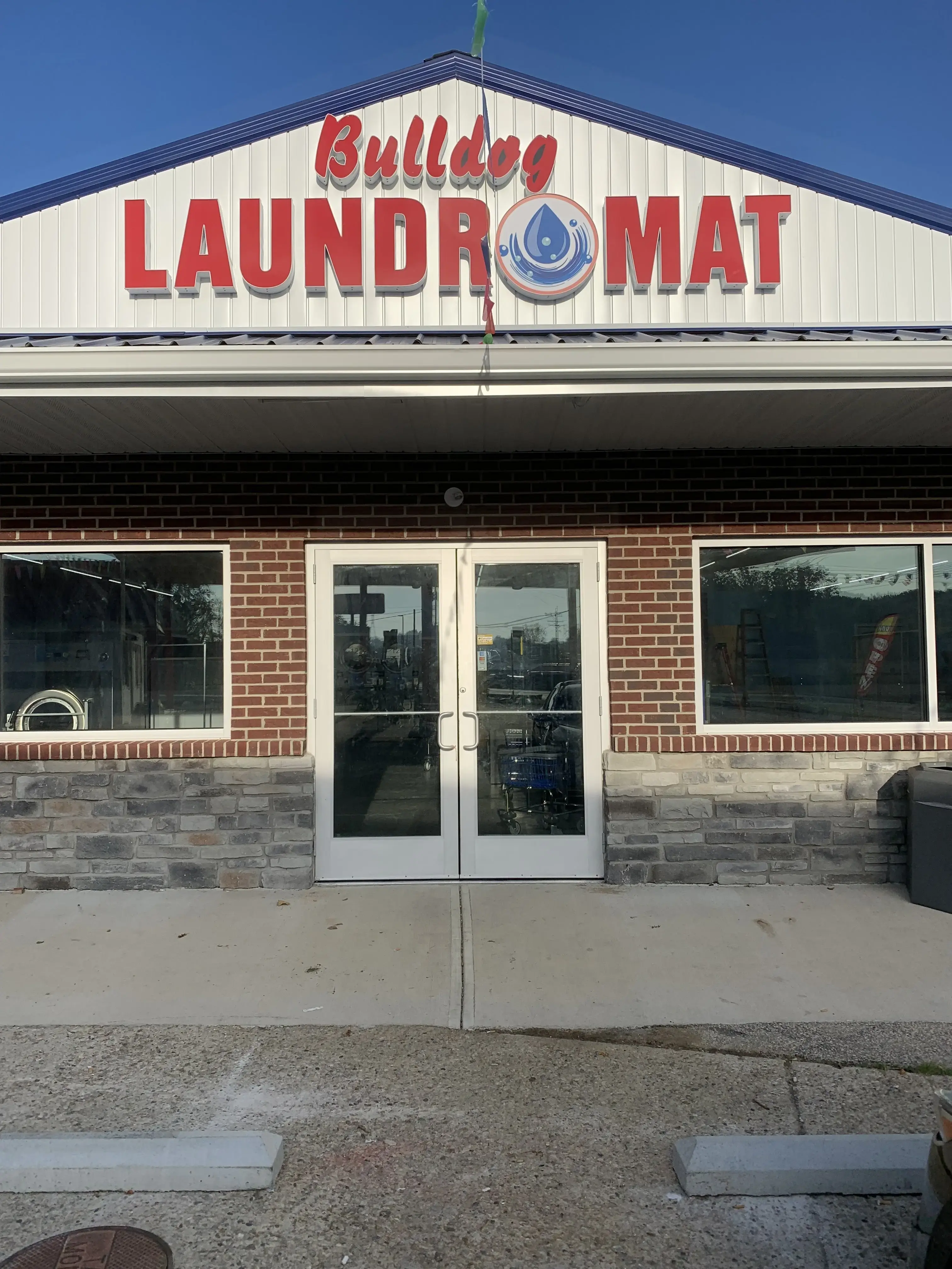 Bulldog Laundromat - Image 7