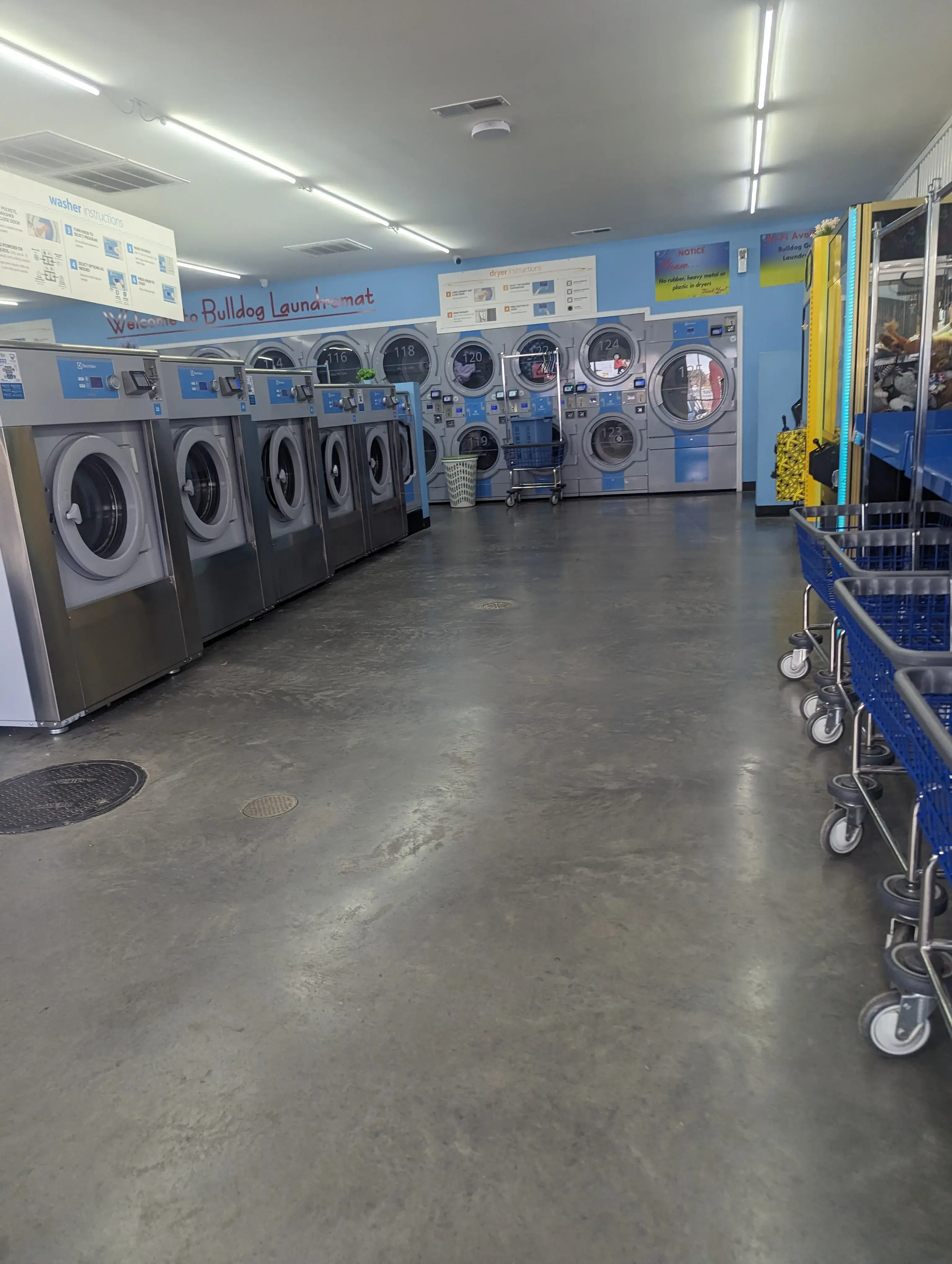 Bulldog Laundromat - Image 20