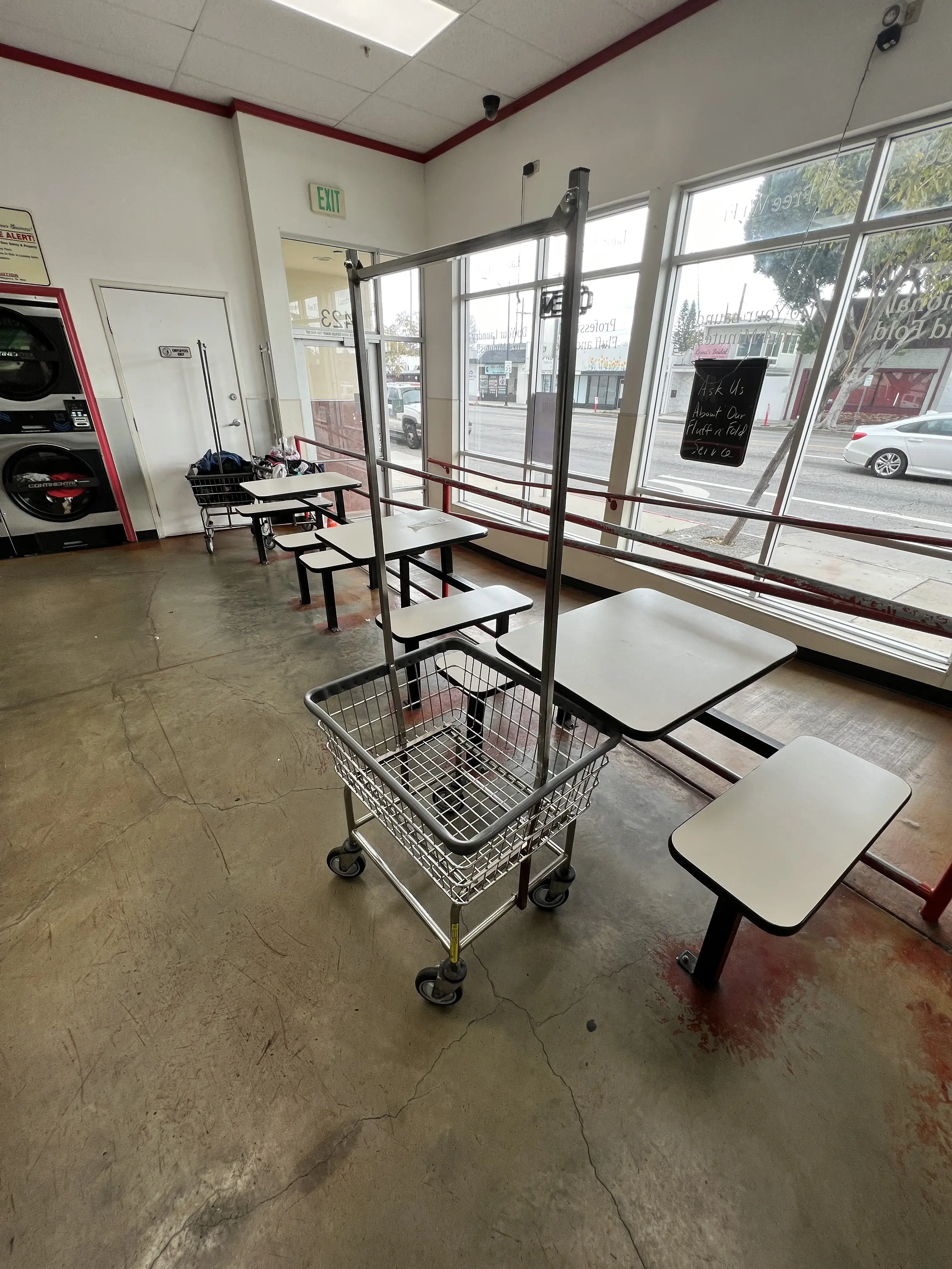 Burbank Laundry - Image 9