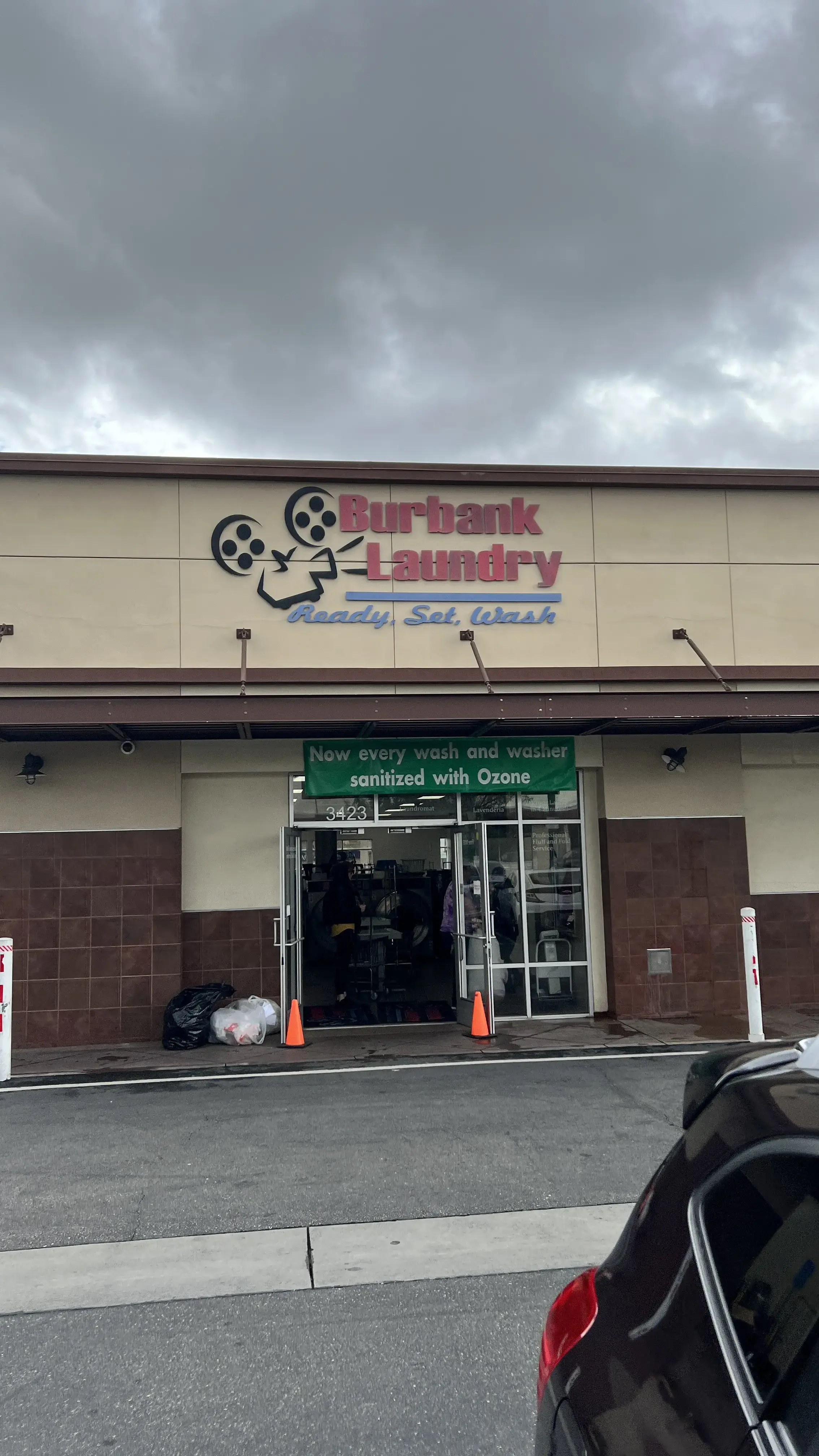 Burbank Laundry - Image 8