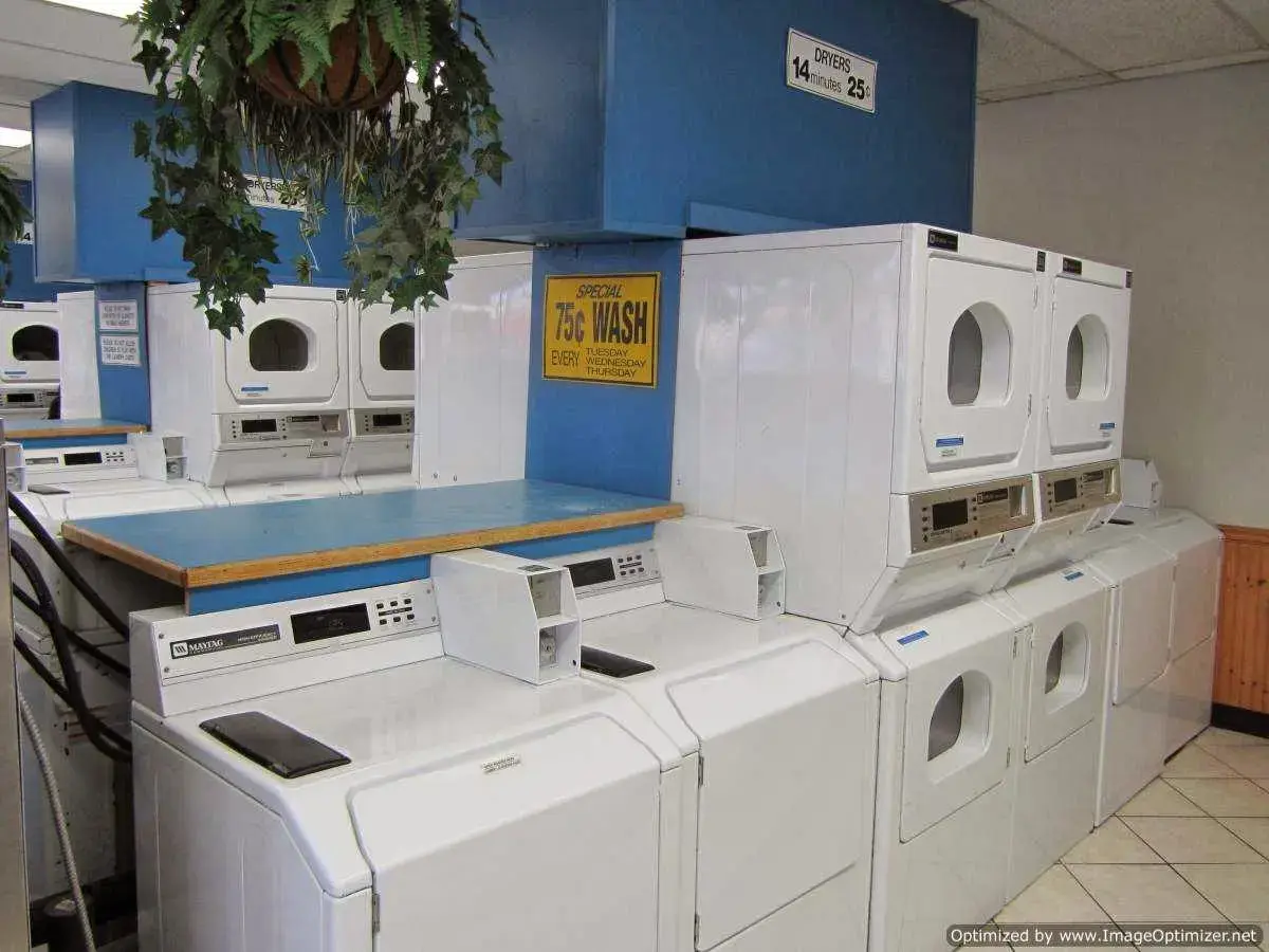 Burien Laundry thumbnail 6