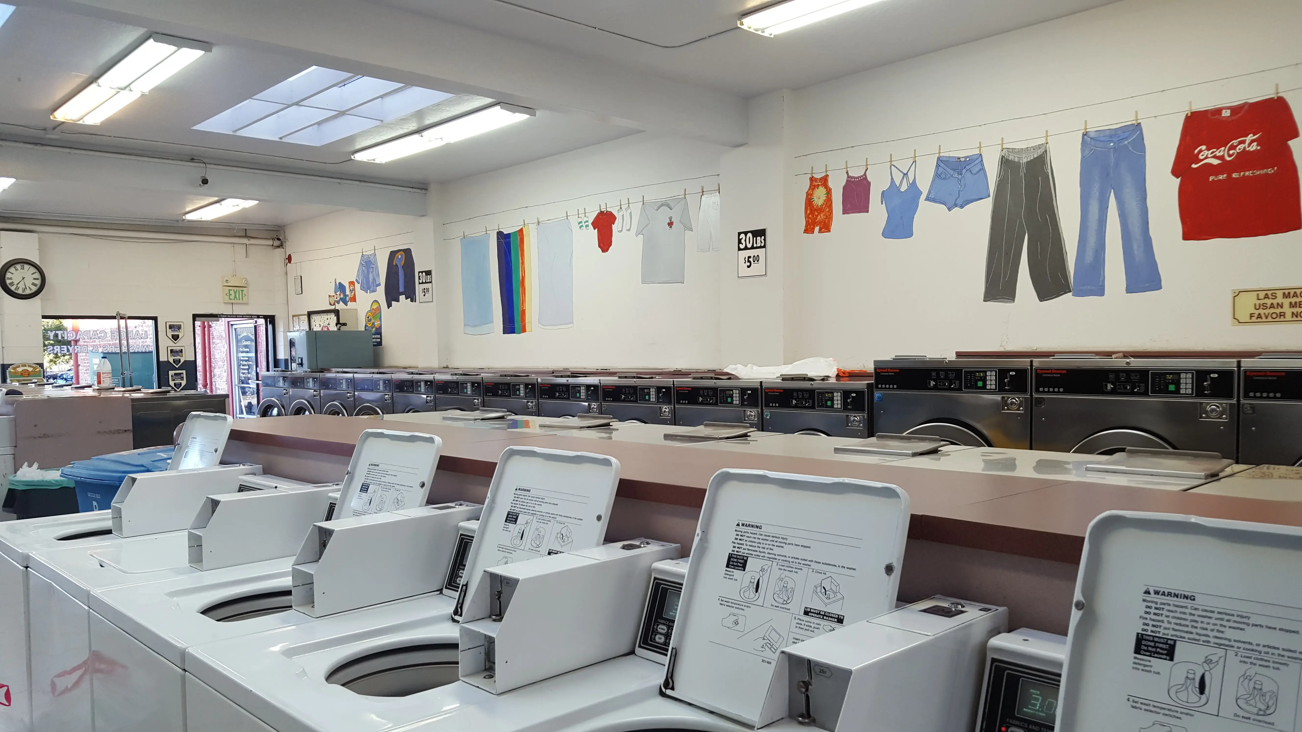 Burlingame Laundromat - Image 14