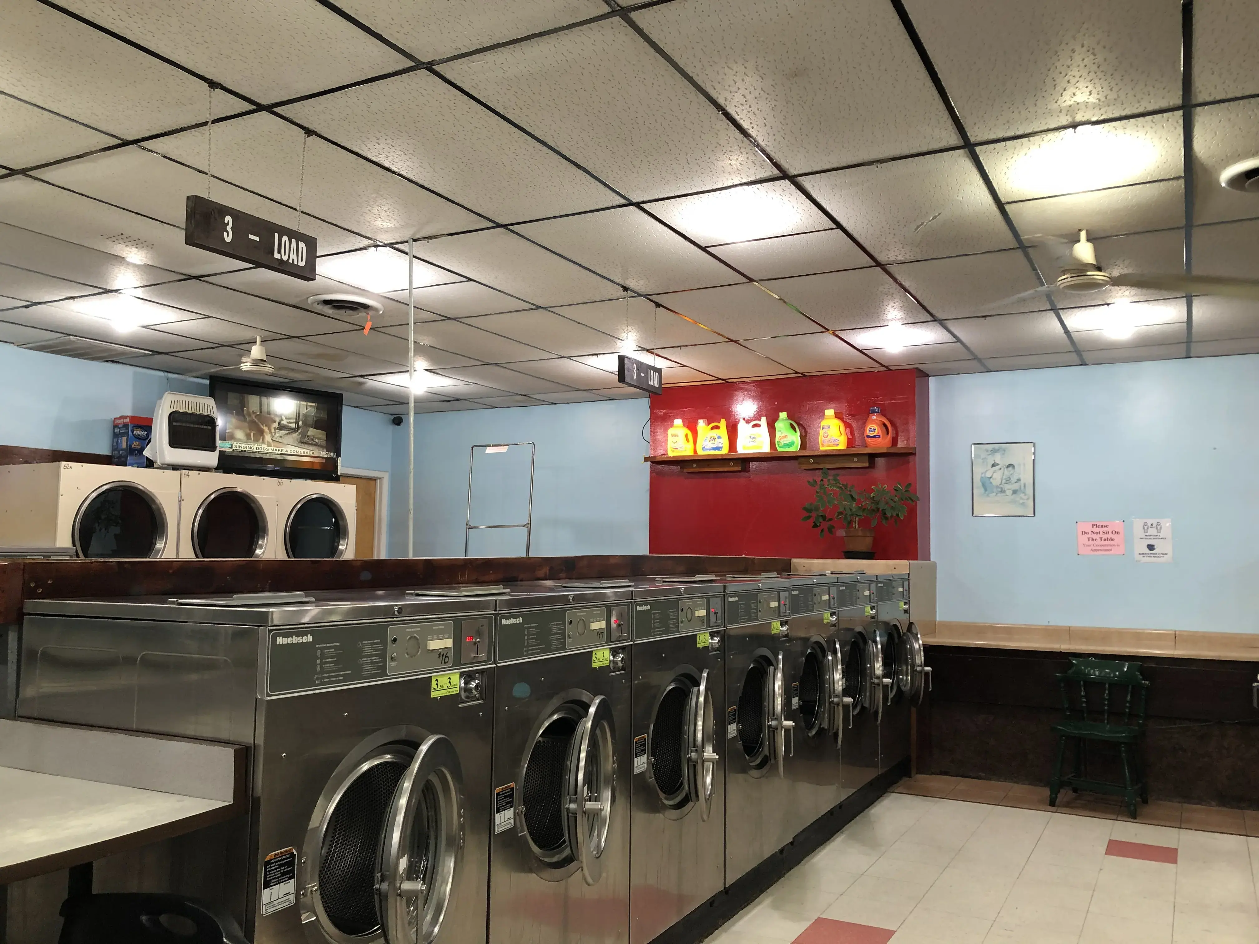 Burnham Laundromat - Image 3