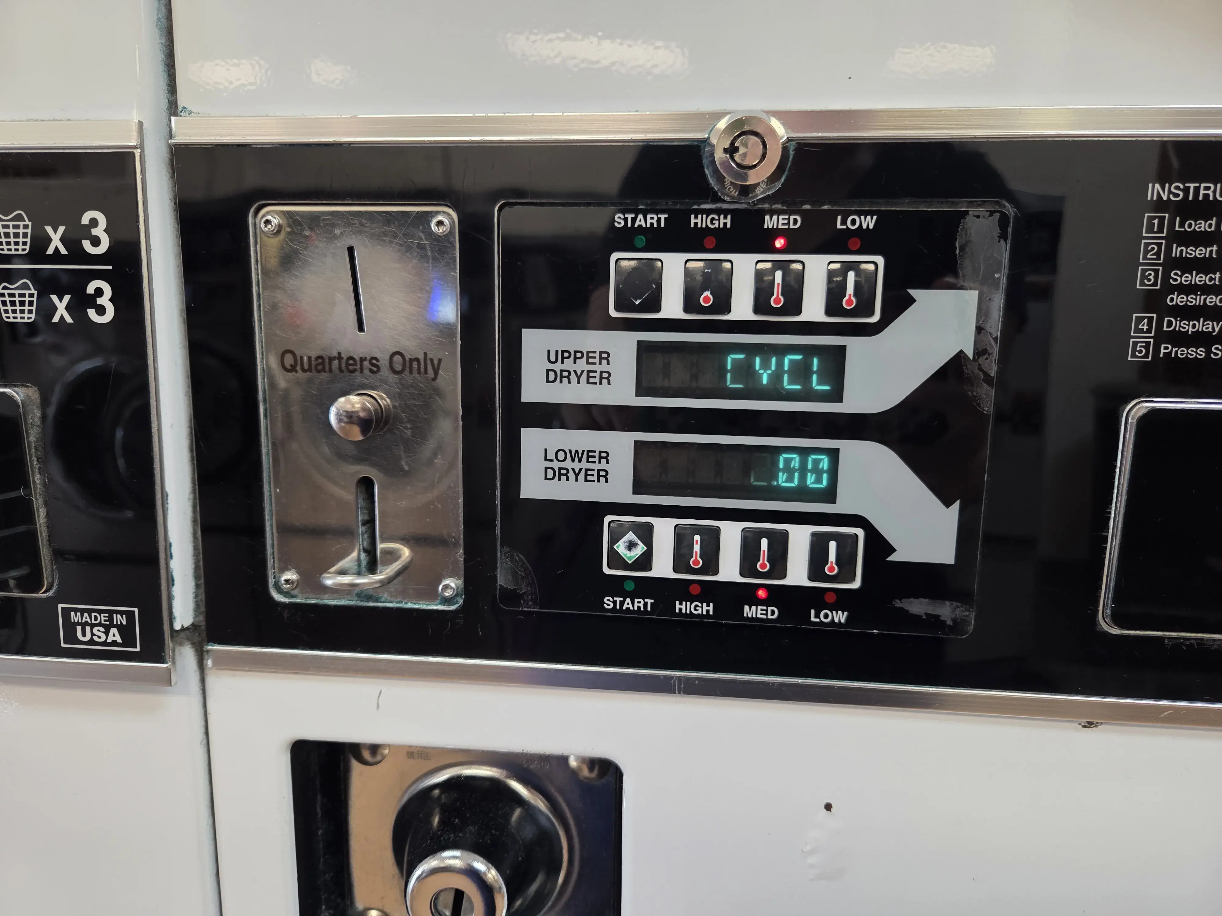 Burnsville Laundromat - Image 12