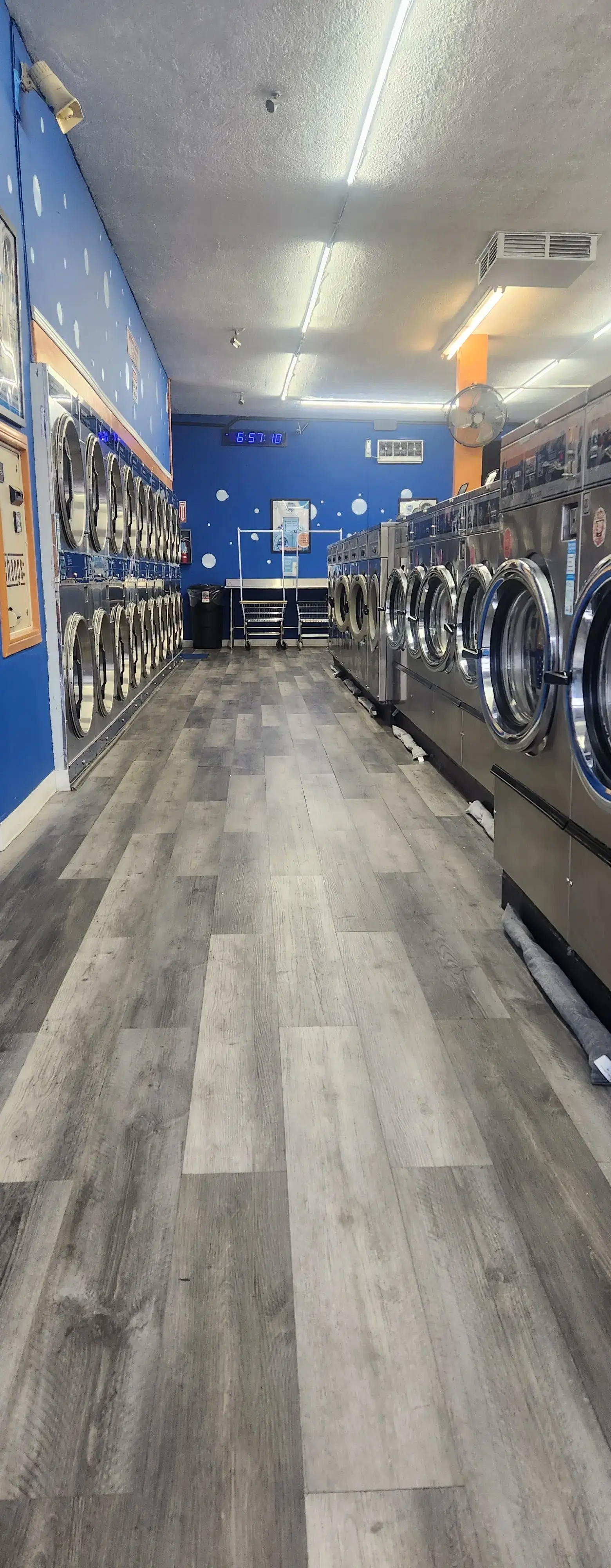 Burst Ur Bubble Laundry & F+F - Image 3
