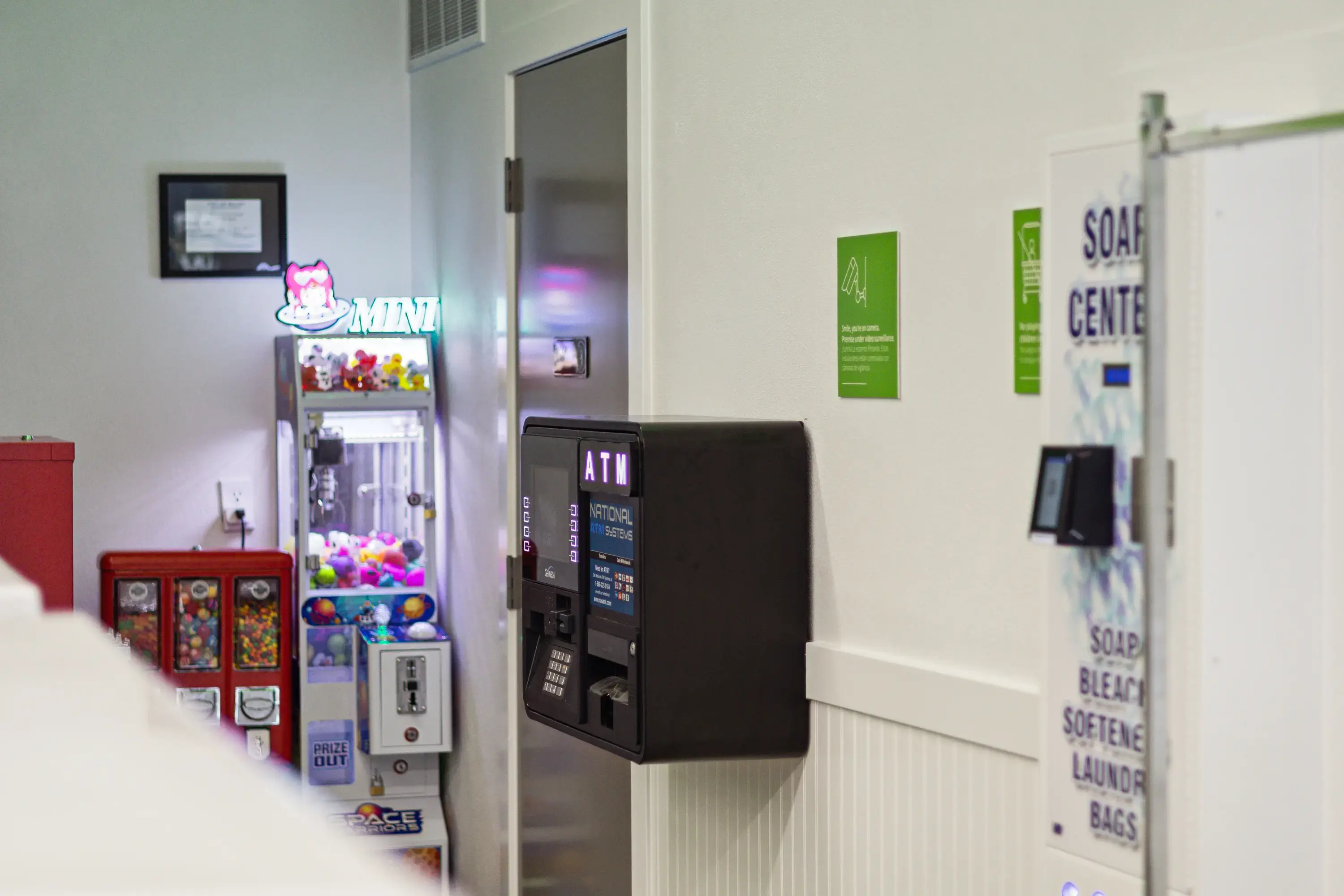 Burton Laundry Lounge thumbnail 9