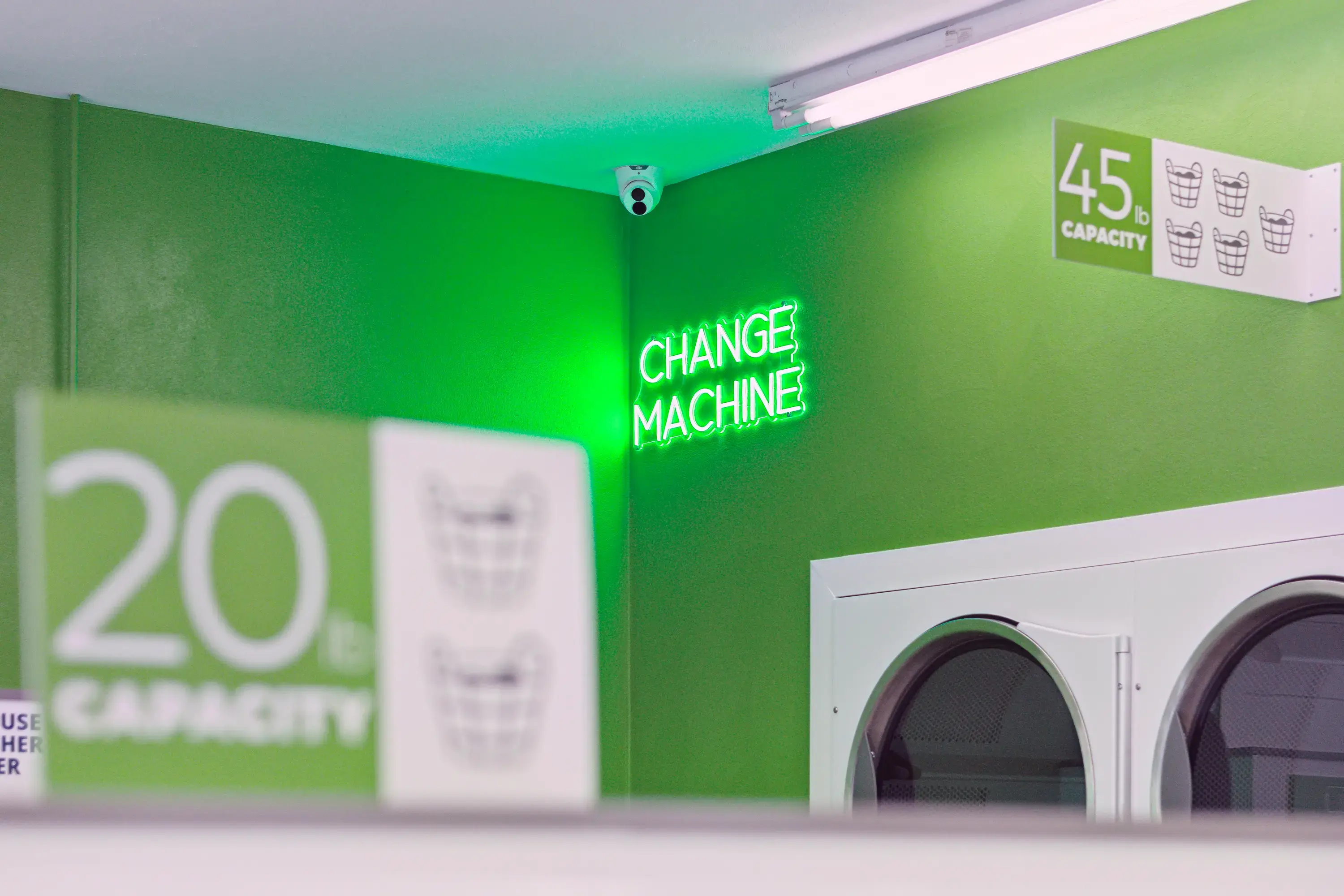 Burton Laundry Lounge - Image 7