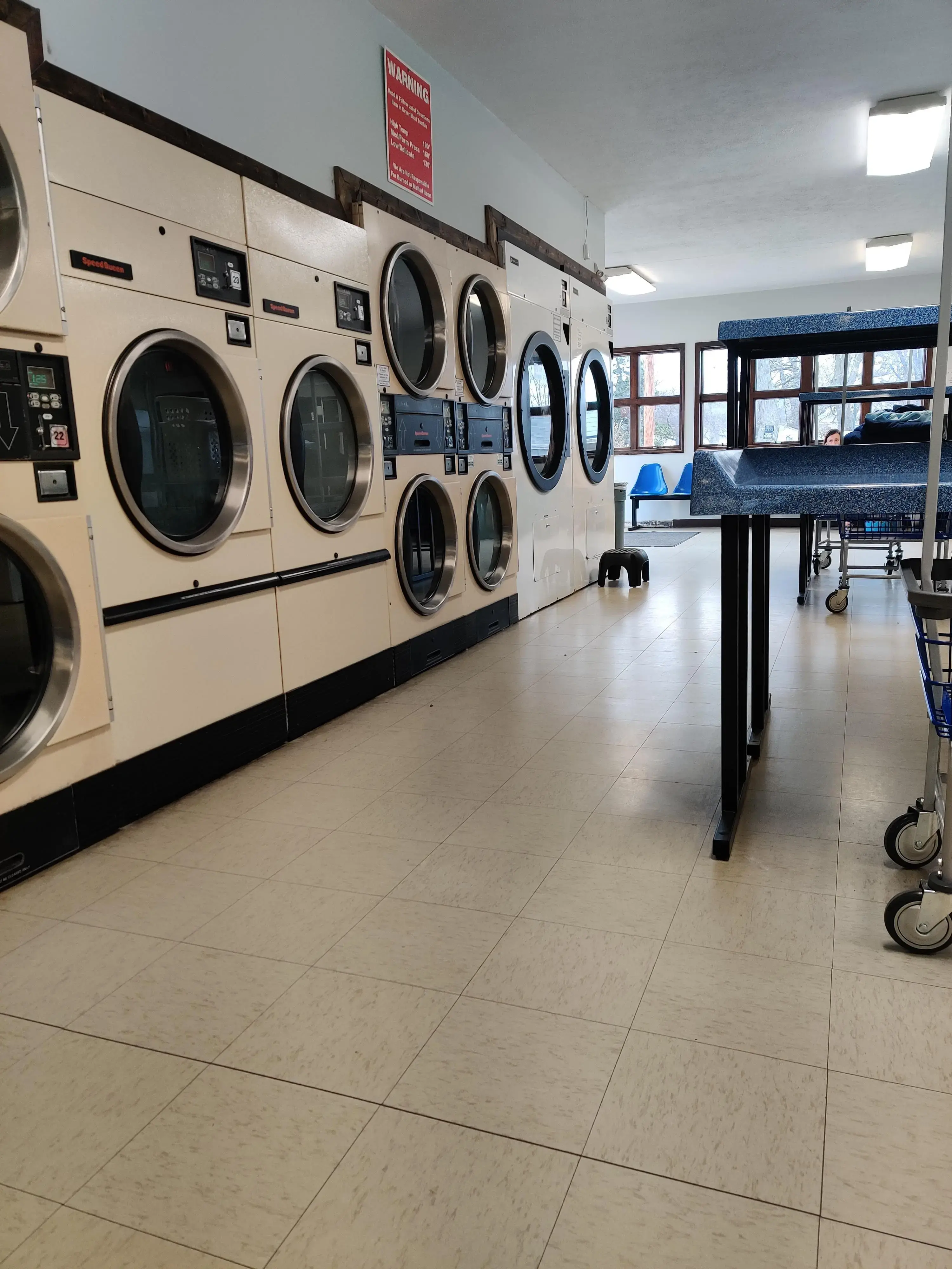Burton's Laundry - Image 2