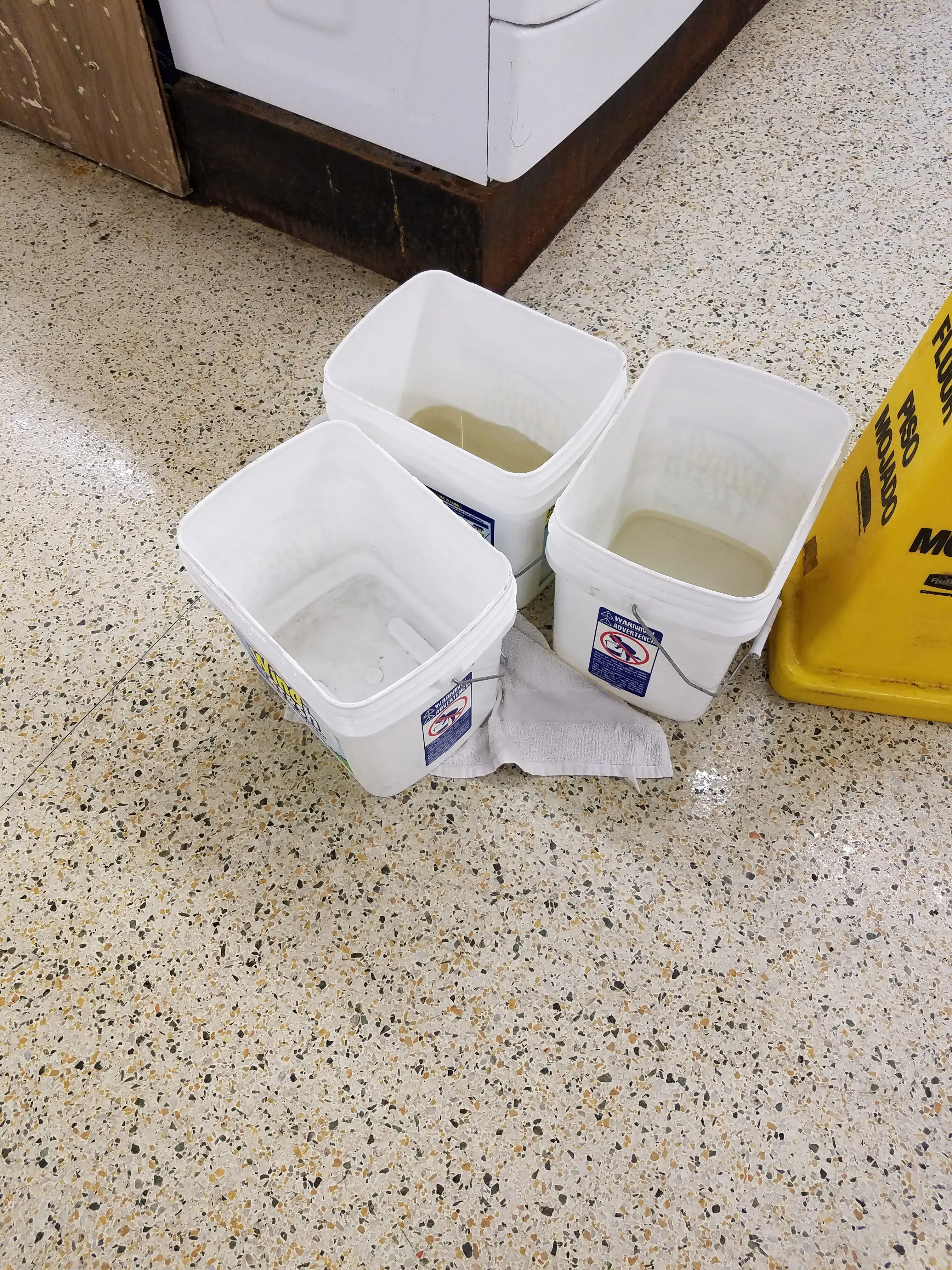Burton's Laundry - Image 10