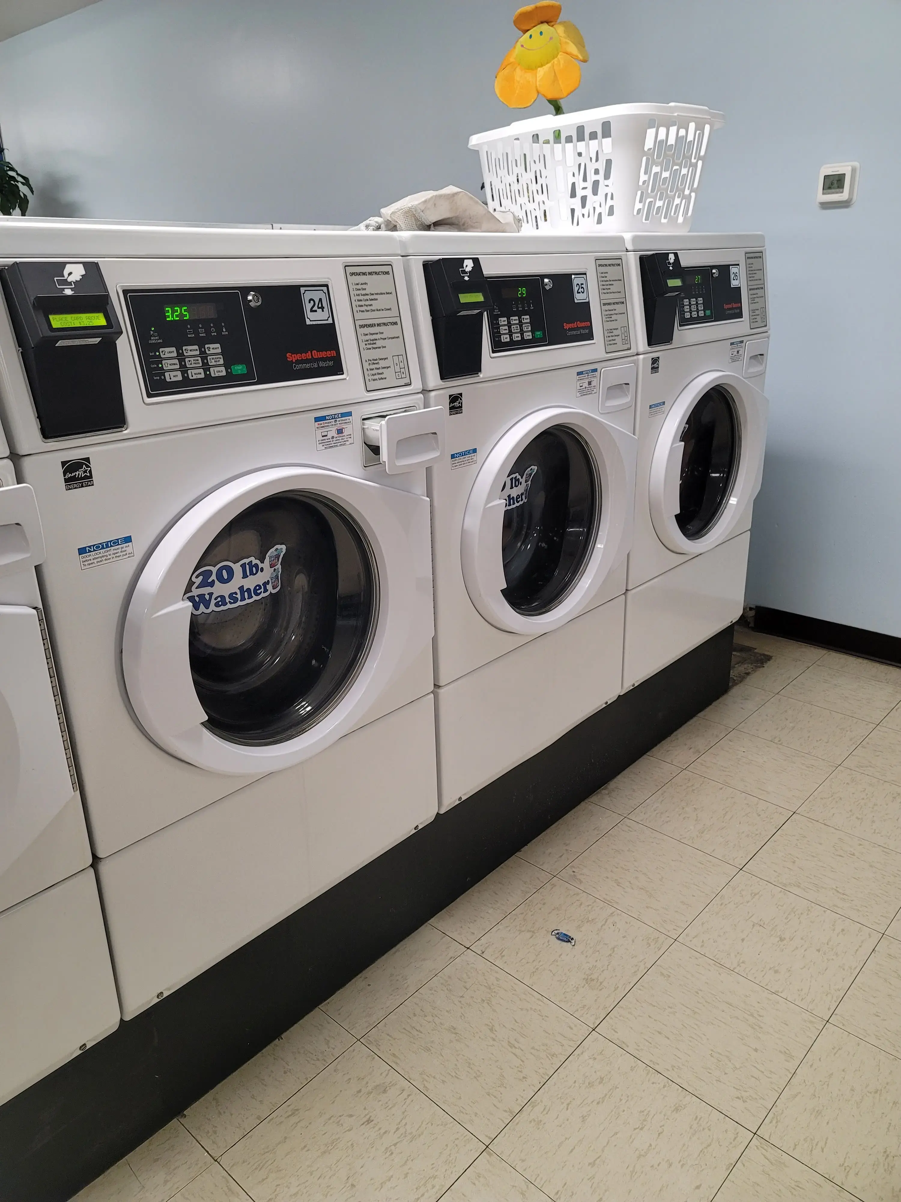 Burton's Laundry thumbnail 16