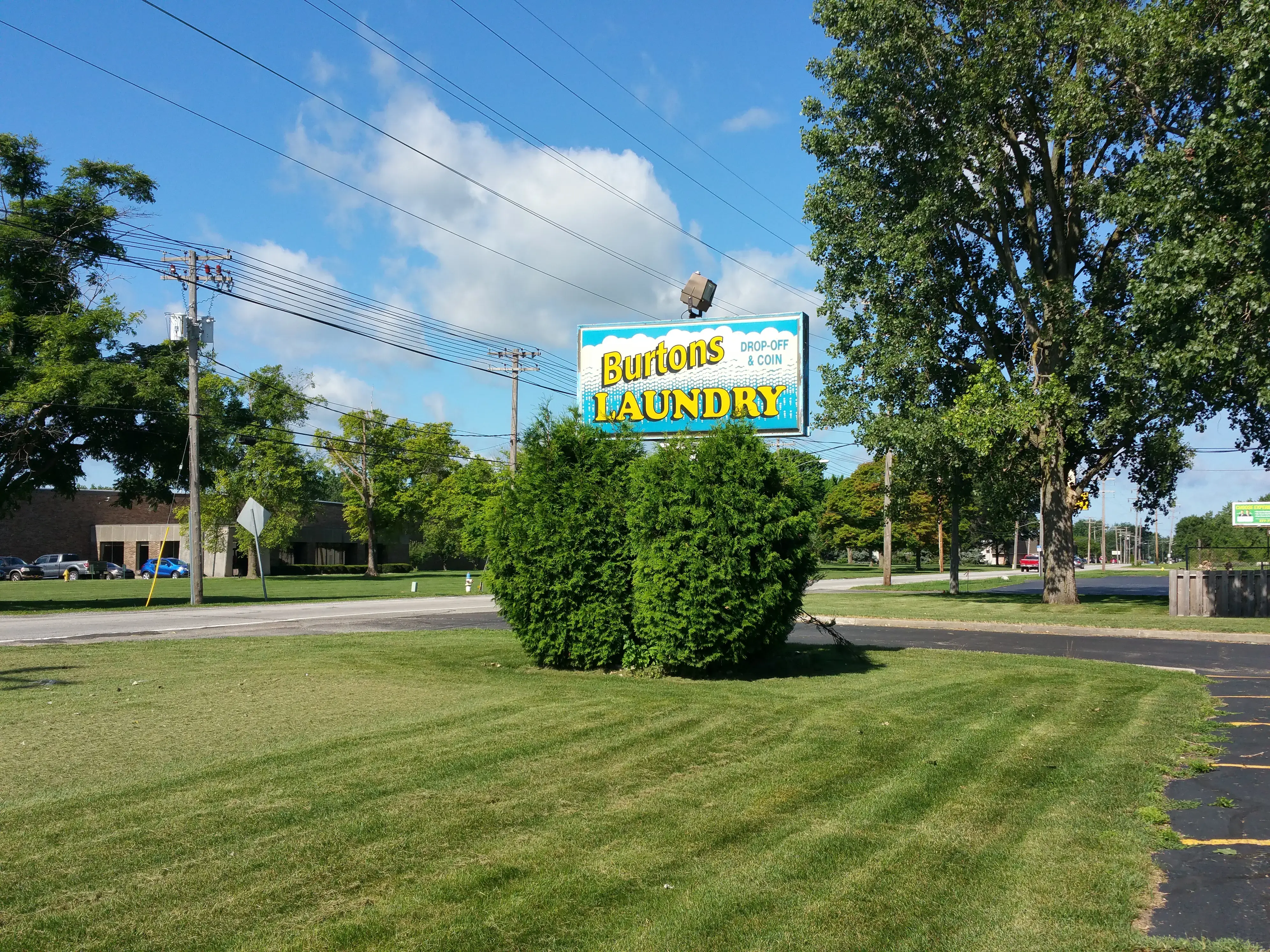 Burton's Laundry - Image 5