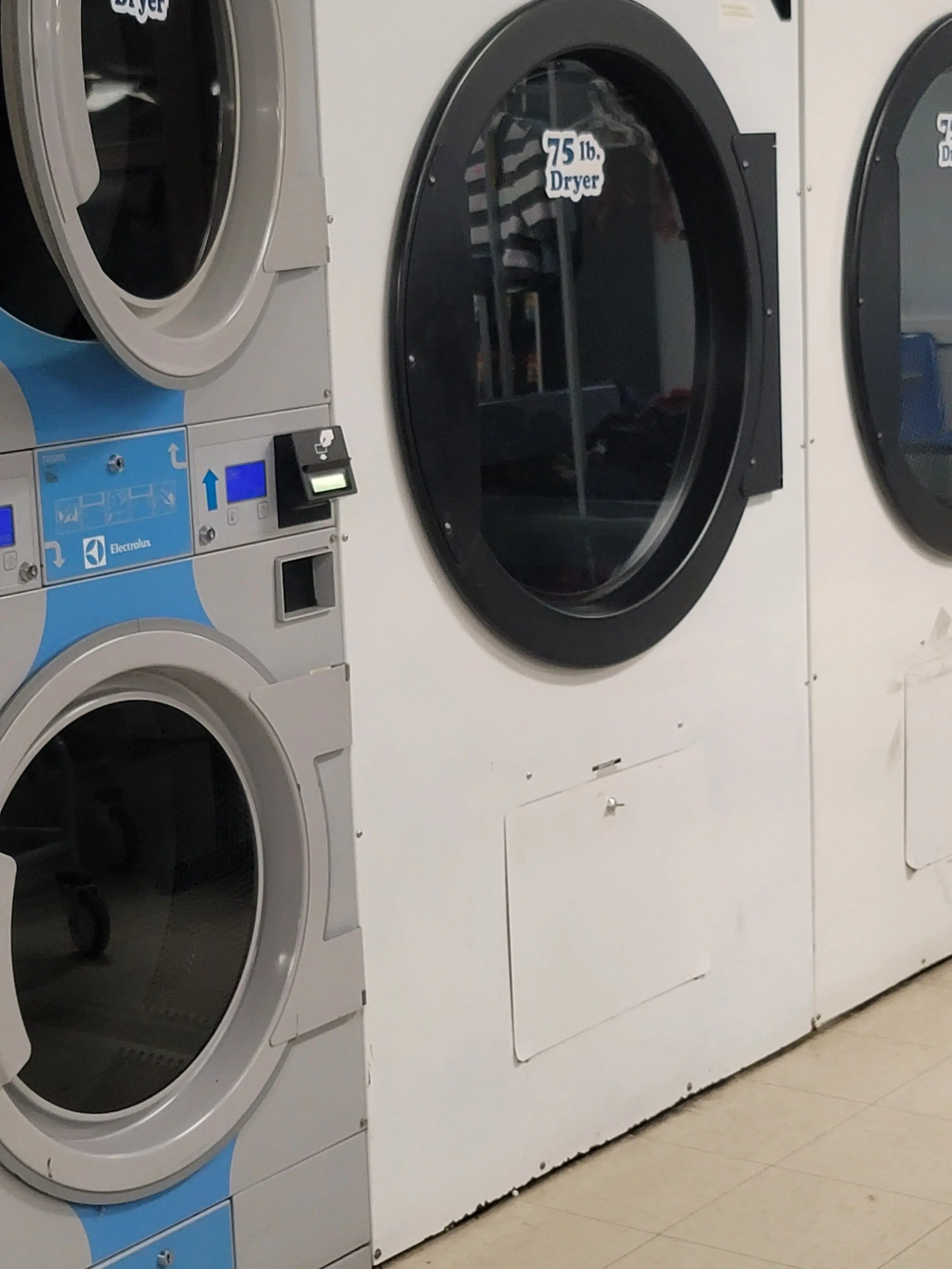 Burton's Laundry - Image 6