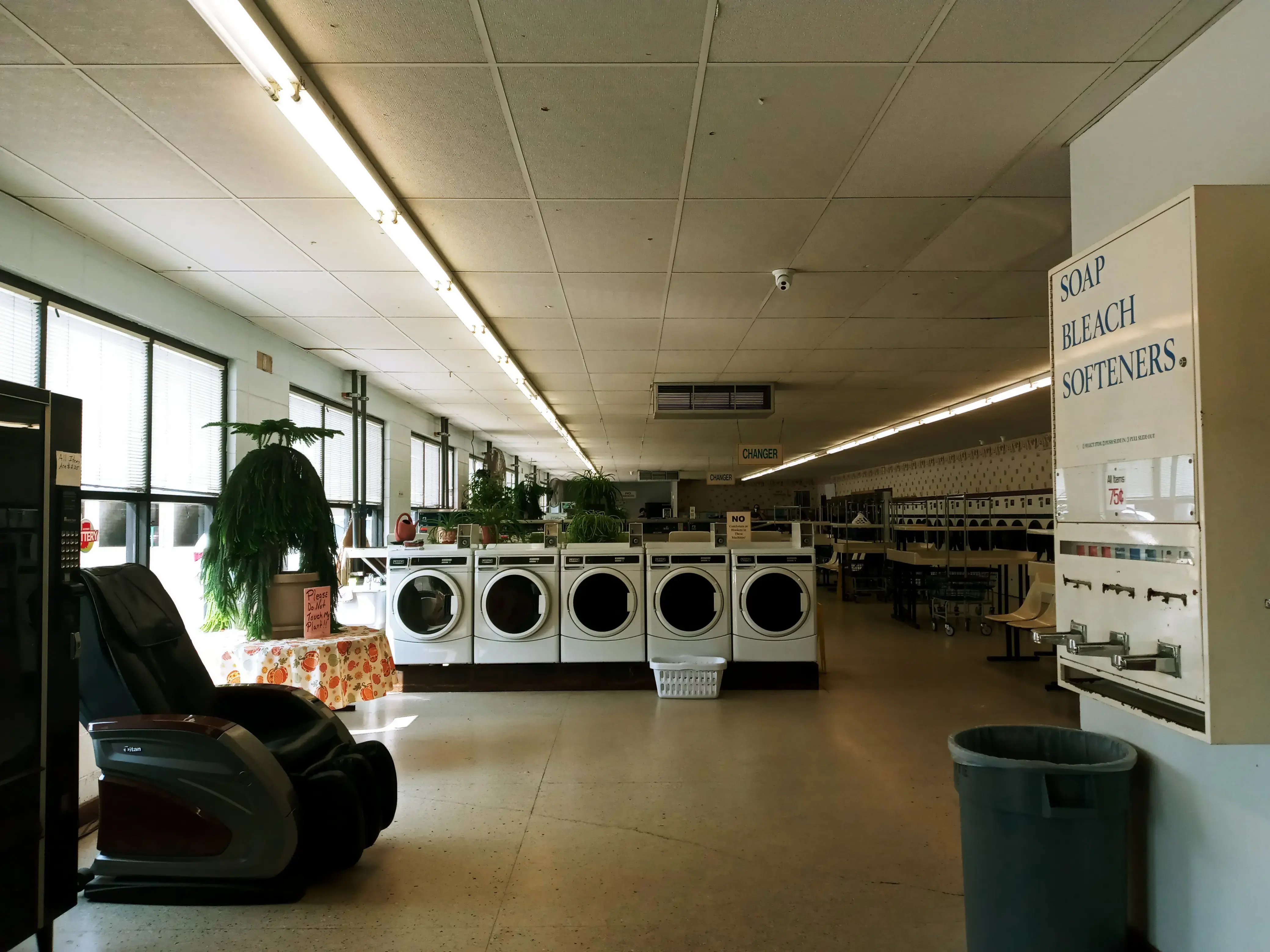 Burton's Laundry - Image 2