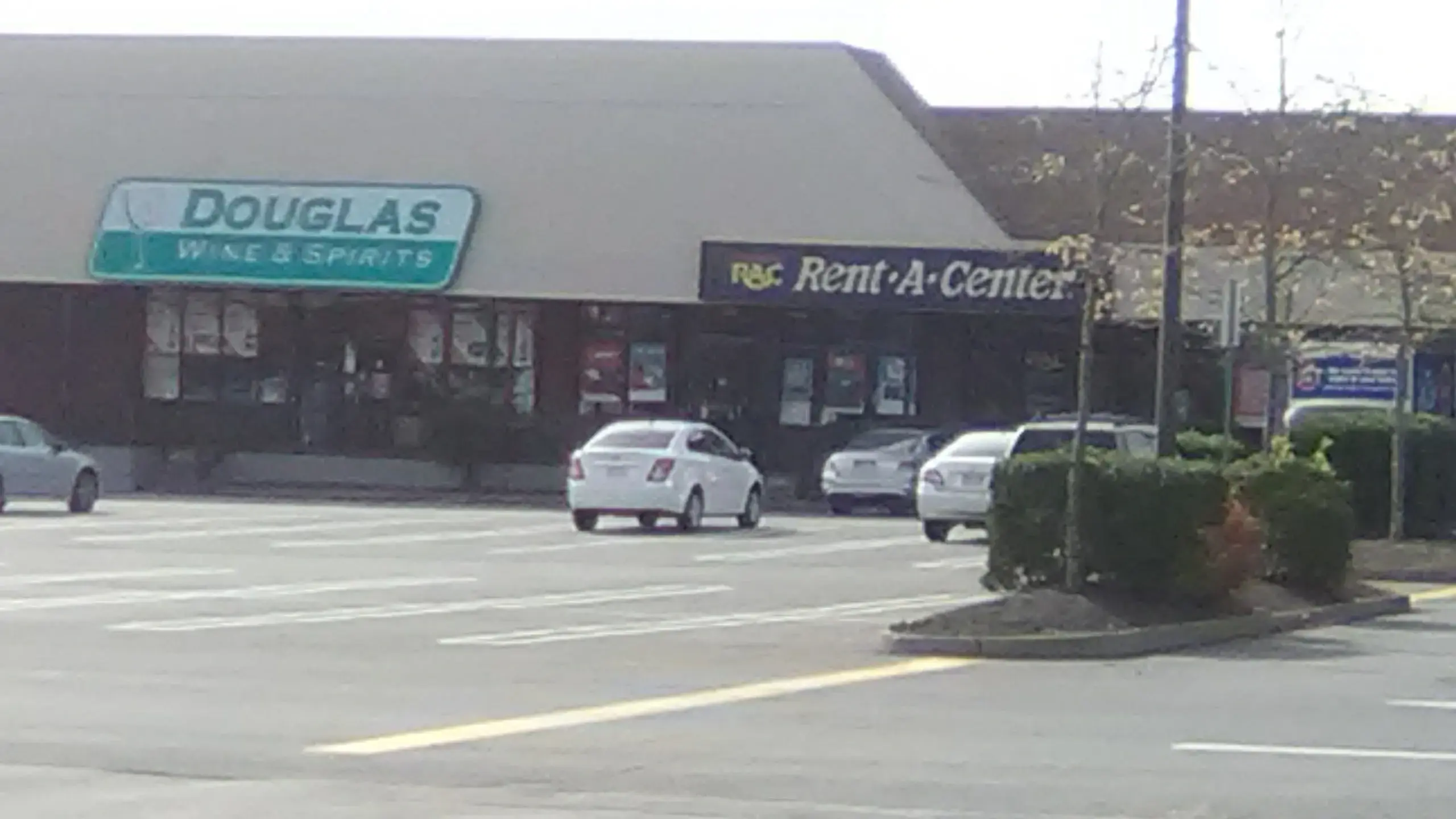 Bush Quality Cleaners Laundromat thumbnail 11