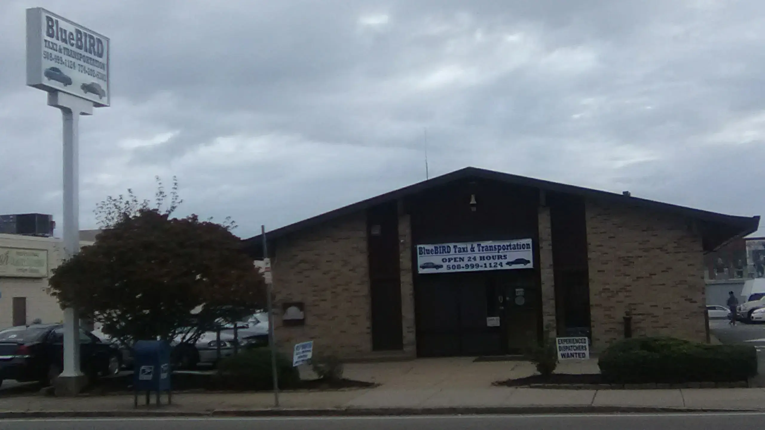 Bush Quality Cleaners Laundromat thumbnail 14