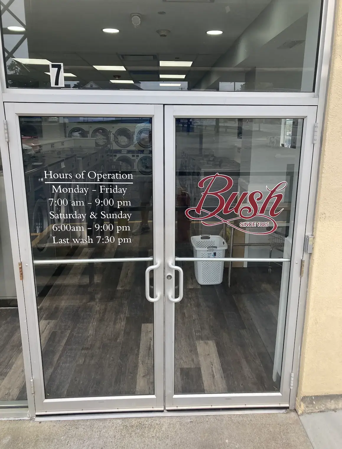 Bush Quality Cleaners Laundromat thumbnail 5